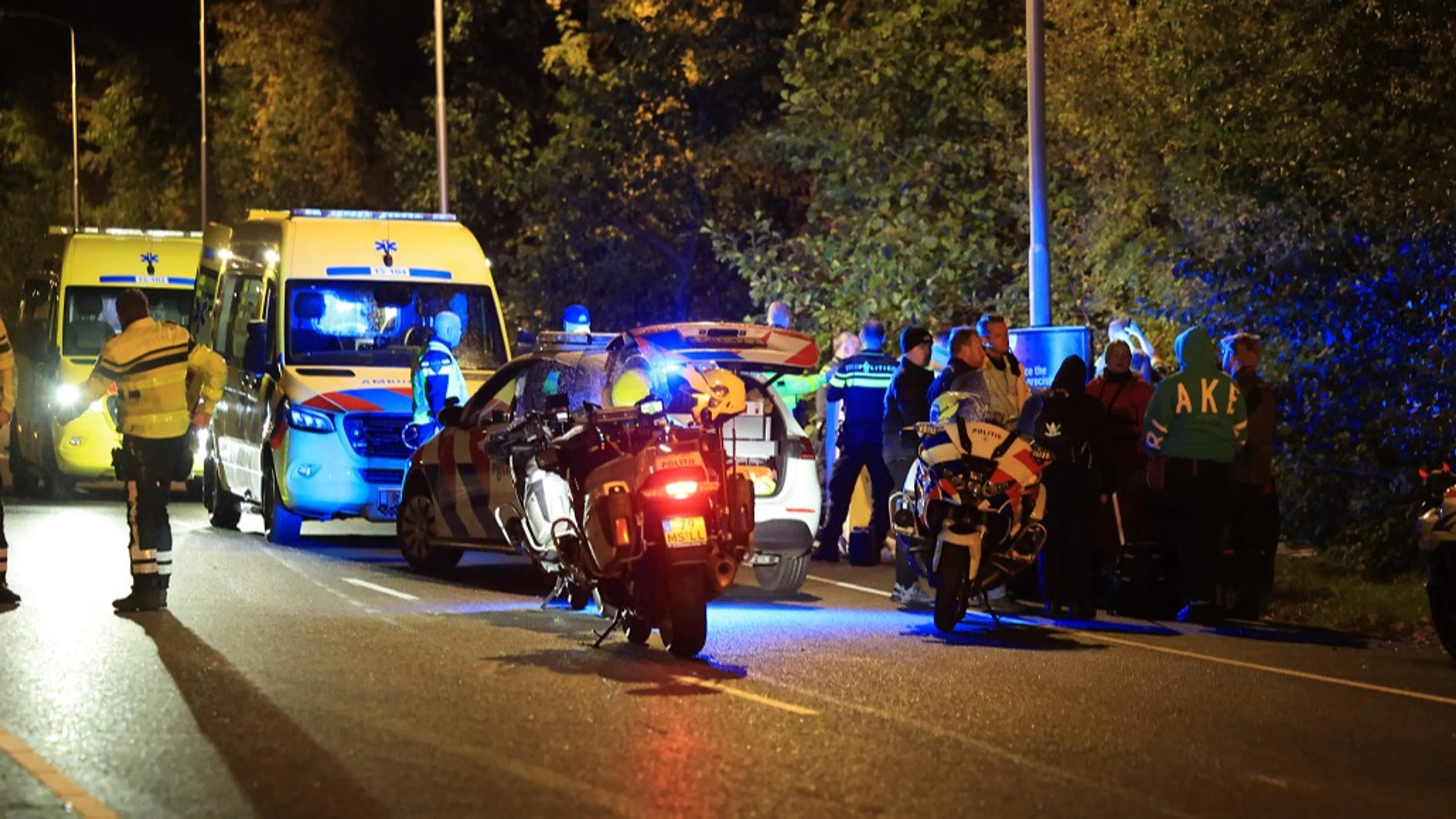 Dode (23) en gewonden bij zwaar motorongeluk in Delft