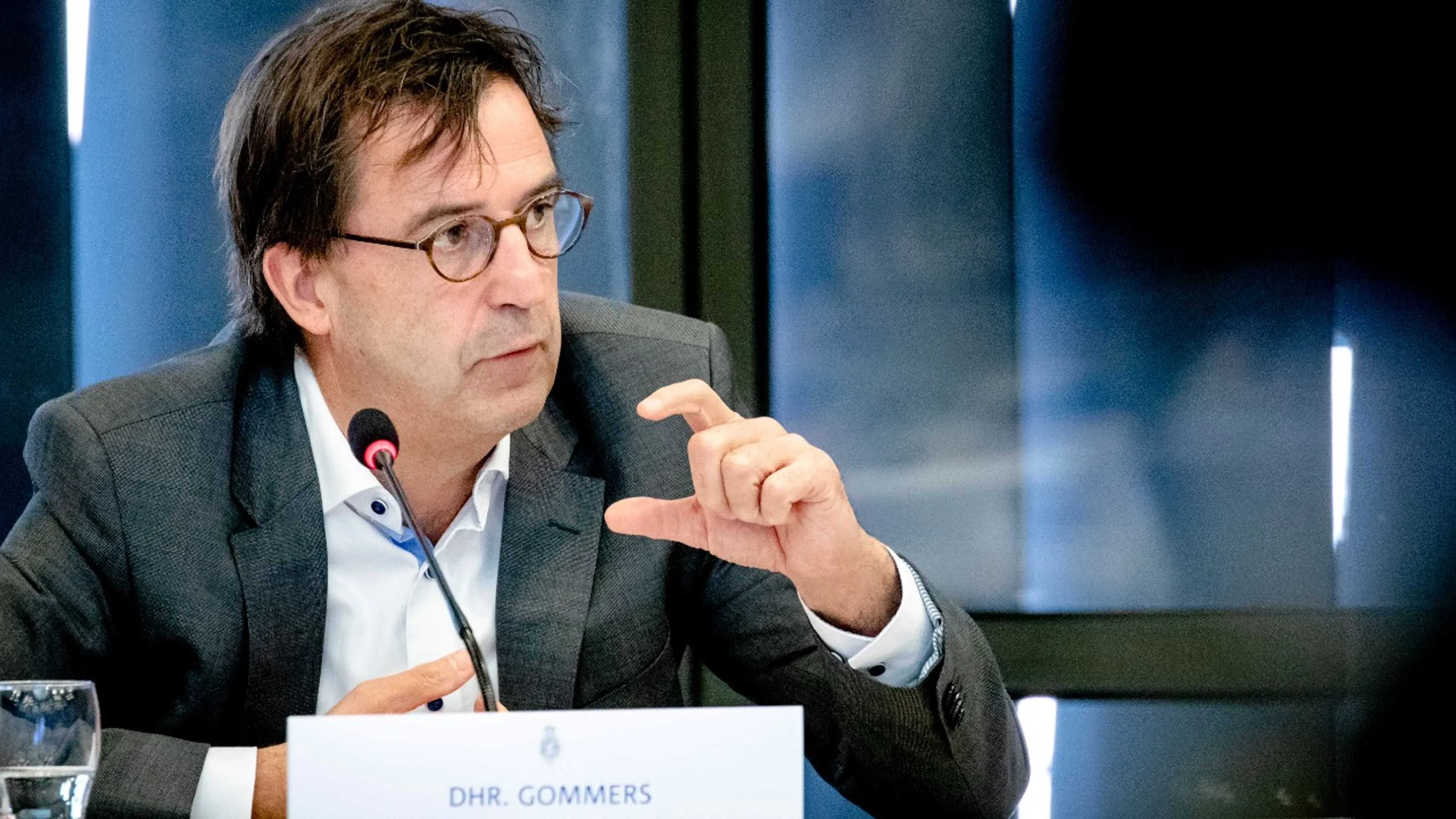 Gommers: paniek over oplopende besmettingen in Nederland niet nodig