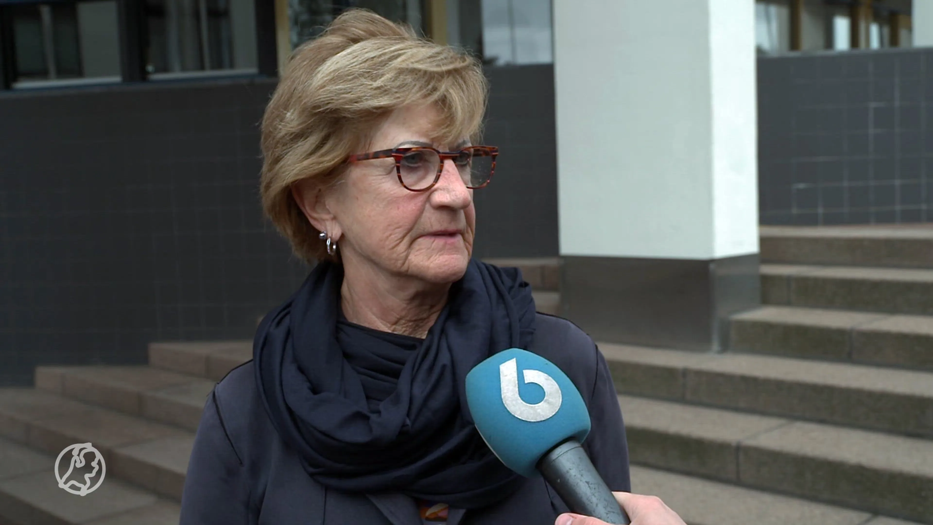 Beschoten woning Alphen aan den Rijn moet 2 weken dicht: 'Veiligheid inwoners voorop'