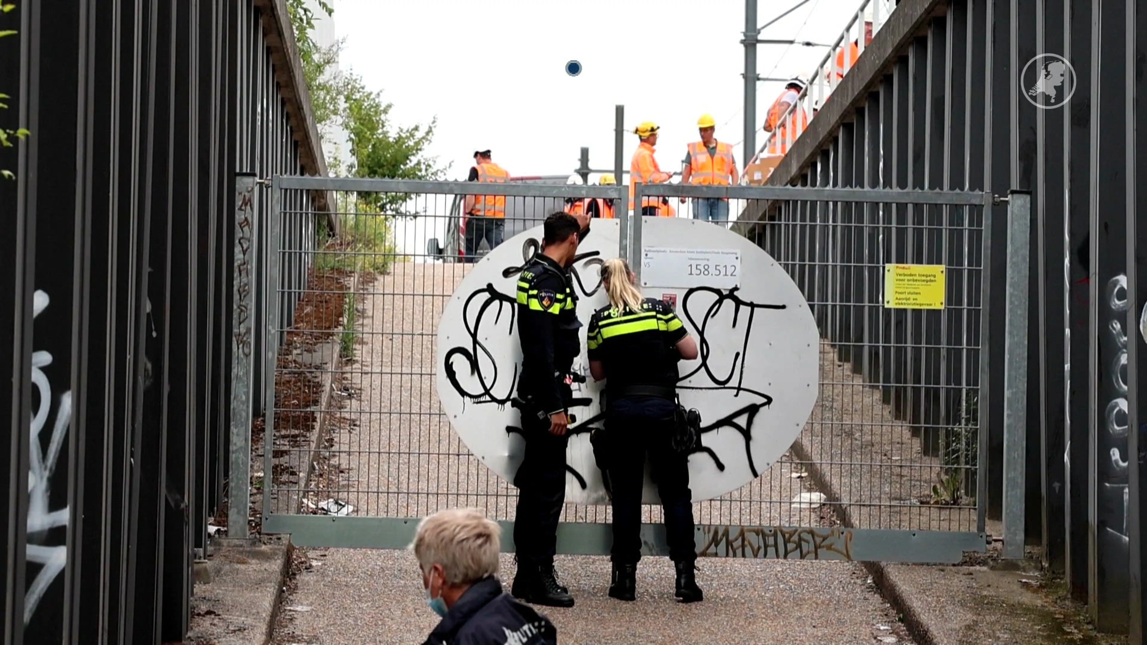 Politie onderzoekt verband tussen NAVO-top en stroomstoring spoor
