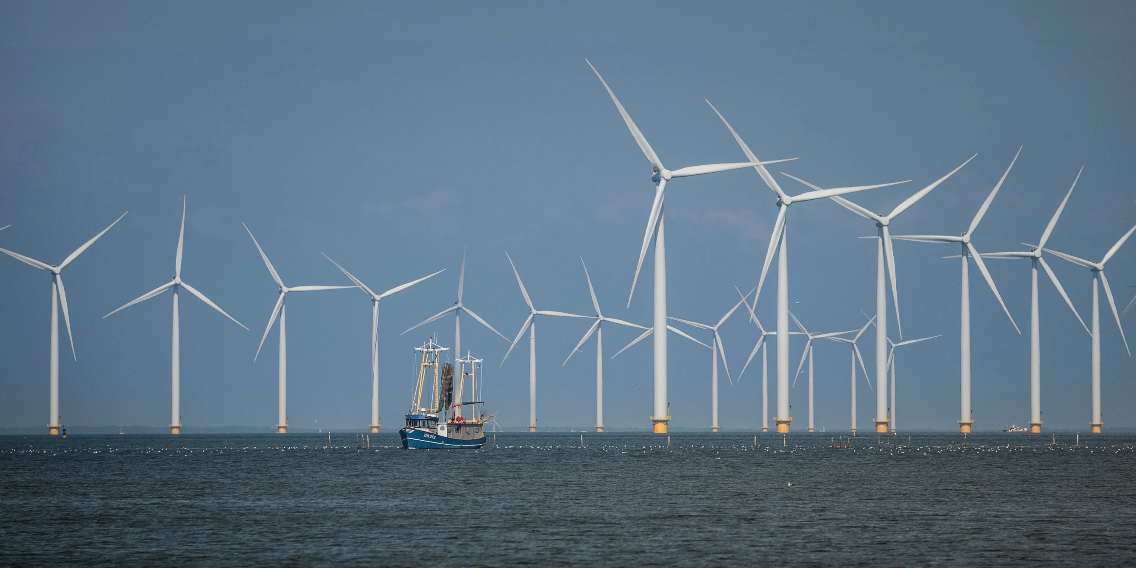 Bezorgde vissers sturen brandbrief aan Tweede Kamer over bouw enorme windparken op Noordzee