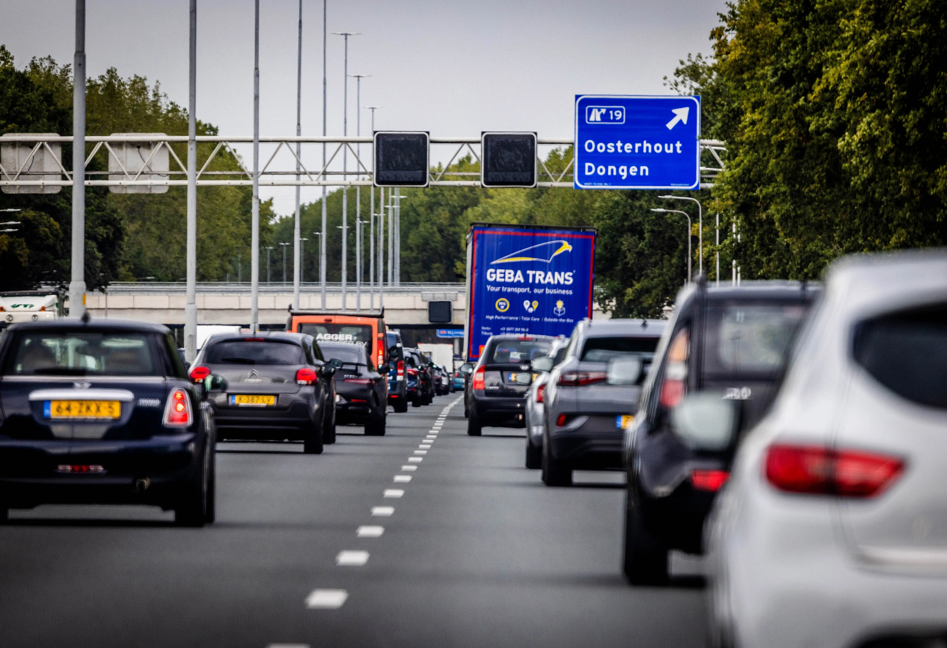 Herfstvakantie van start in midden en zuiden, ANWB waarschuwt voor drukte op de weg