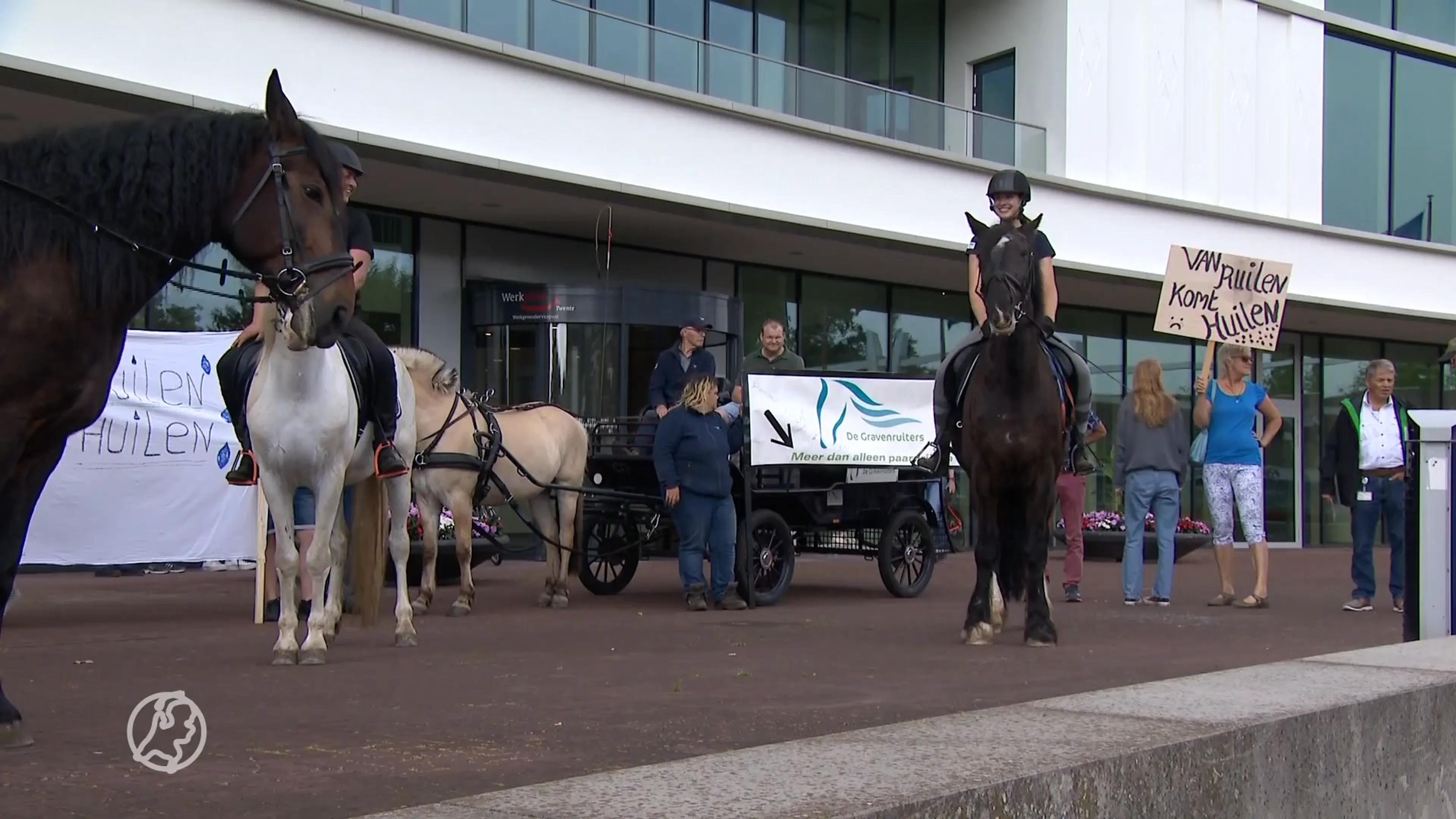 Manege voor gehandicapte kinderen dreigt te moeten sluiten door ruil met gemeente