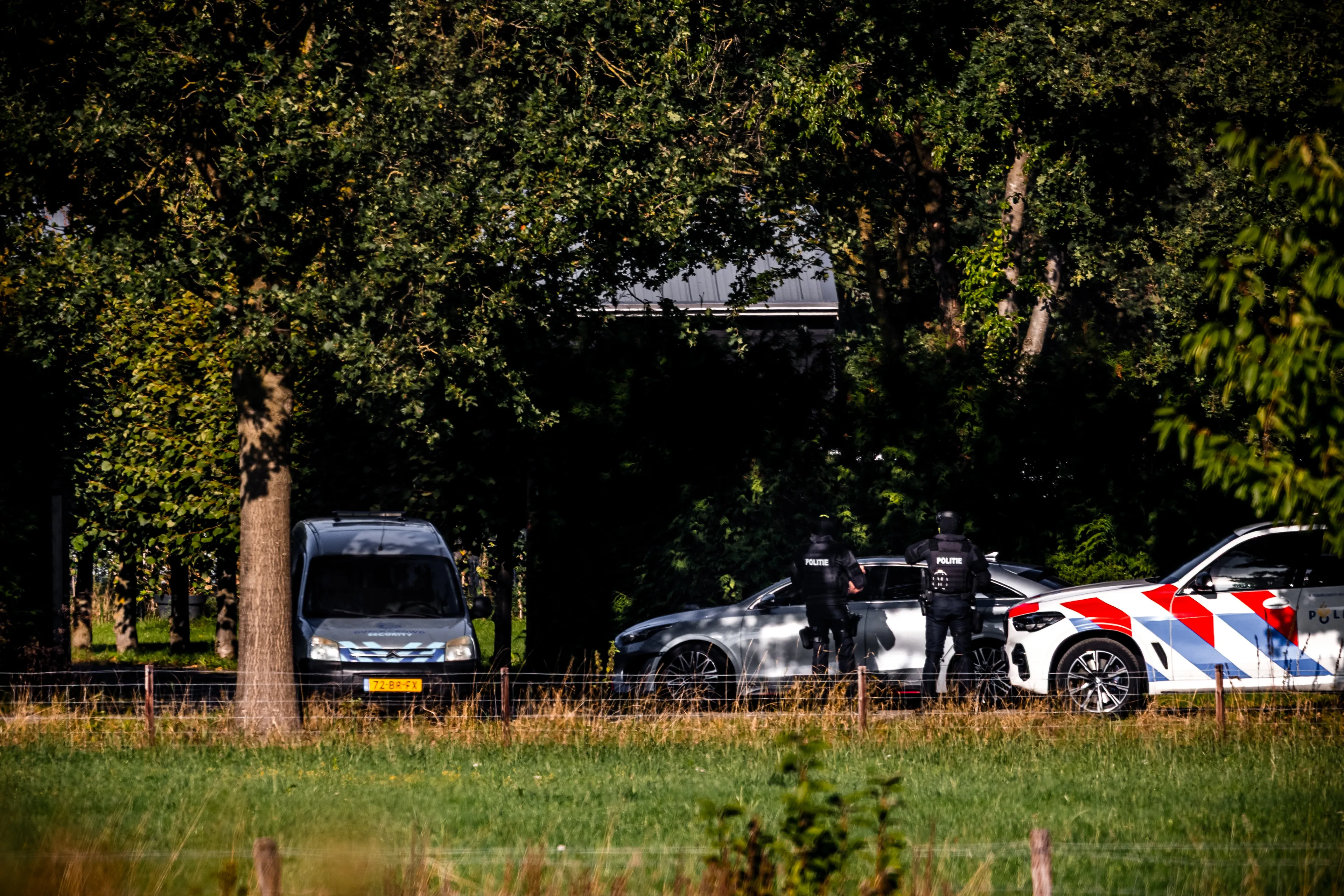 Politie hervat zoektocht in Overasselt: opnieuw voorwerpen gevonden