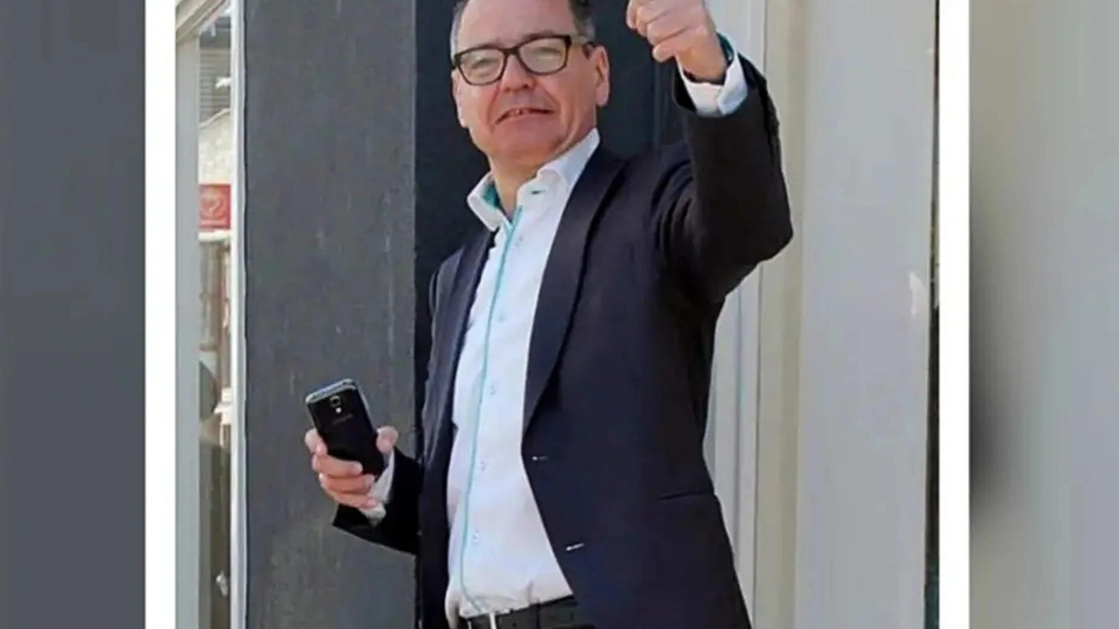 Zestien jaar cel voor doden populaire tonprater Frank Schrijen