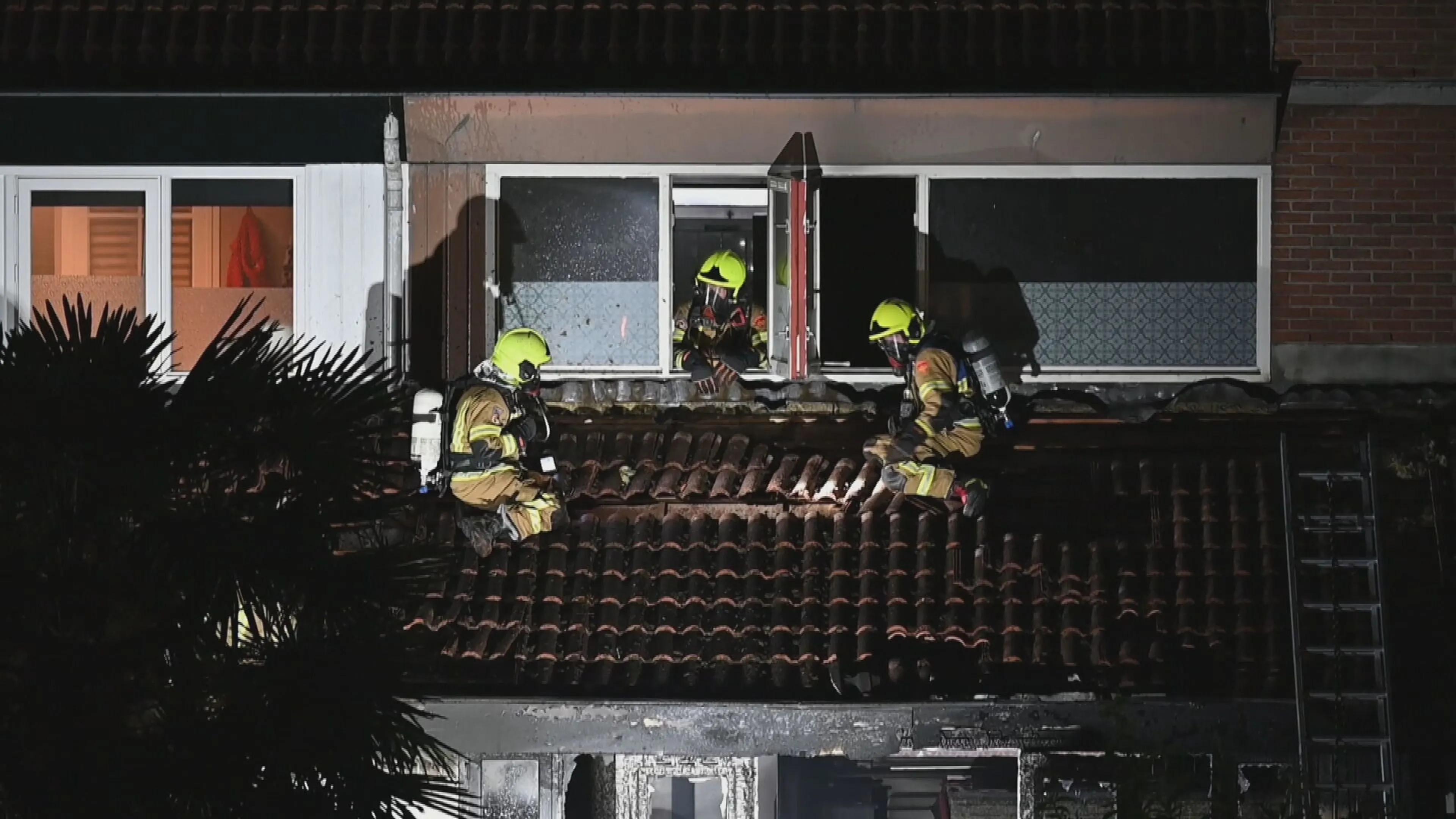 Vier mensen naar ziekenhuis na woningbrand in Hellevoetsluis