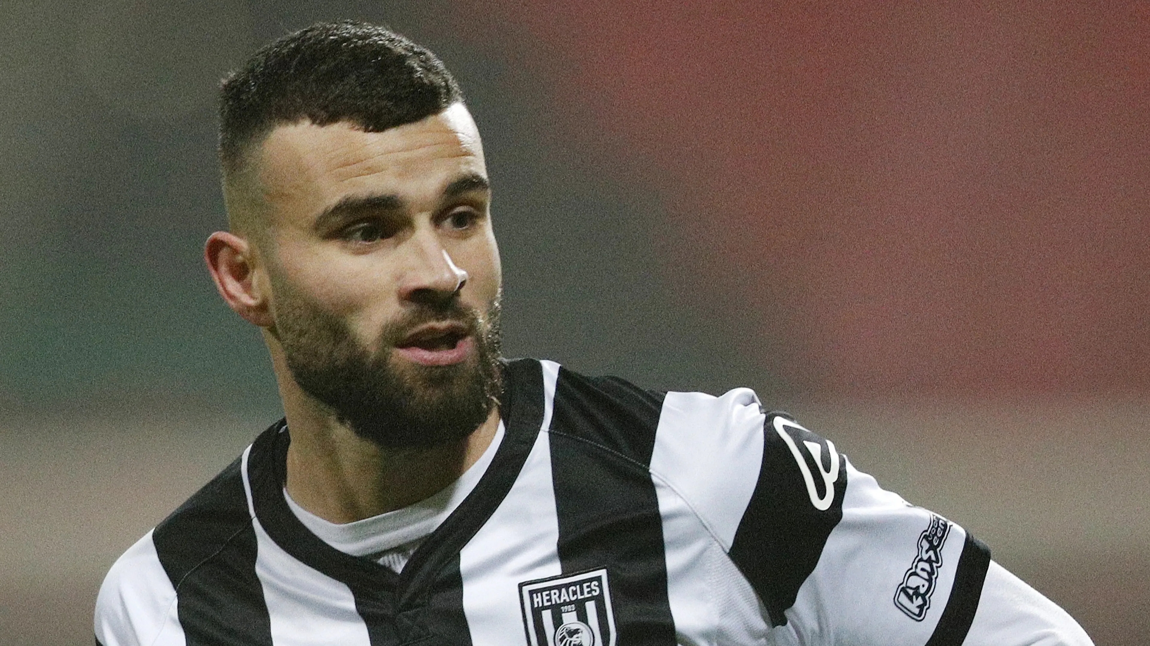 In opspraak geraakte voetballer Rai Vloet heeft nieuwe club in Kazachstan