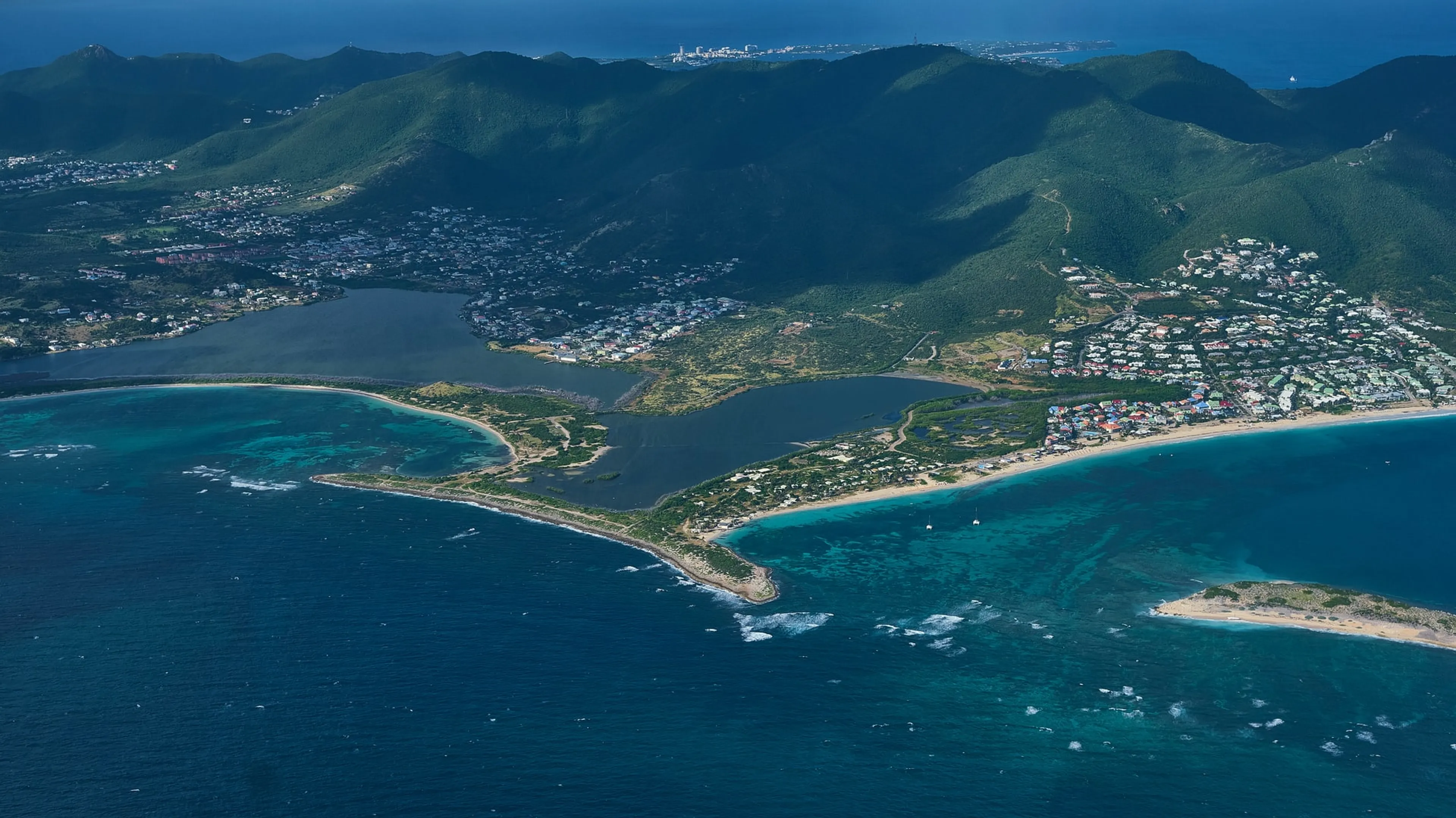Sint-Maarten dient klacht in bij VN om 'racisme' door Nederland