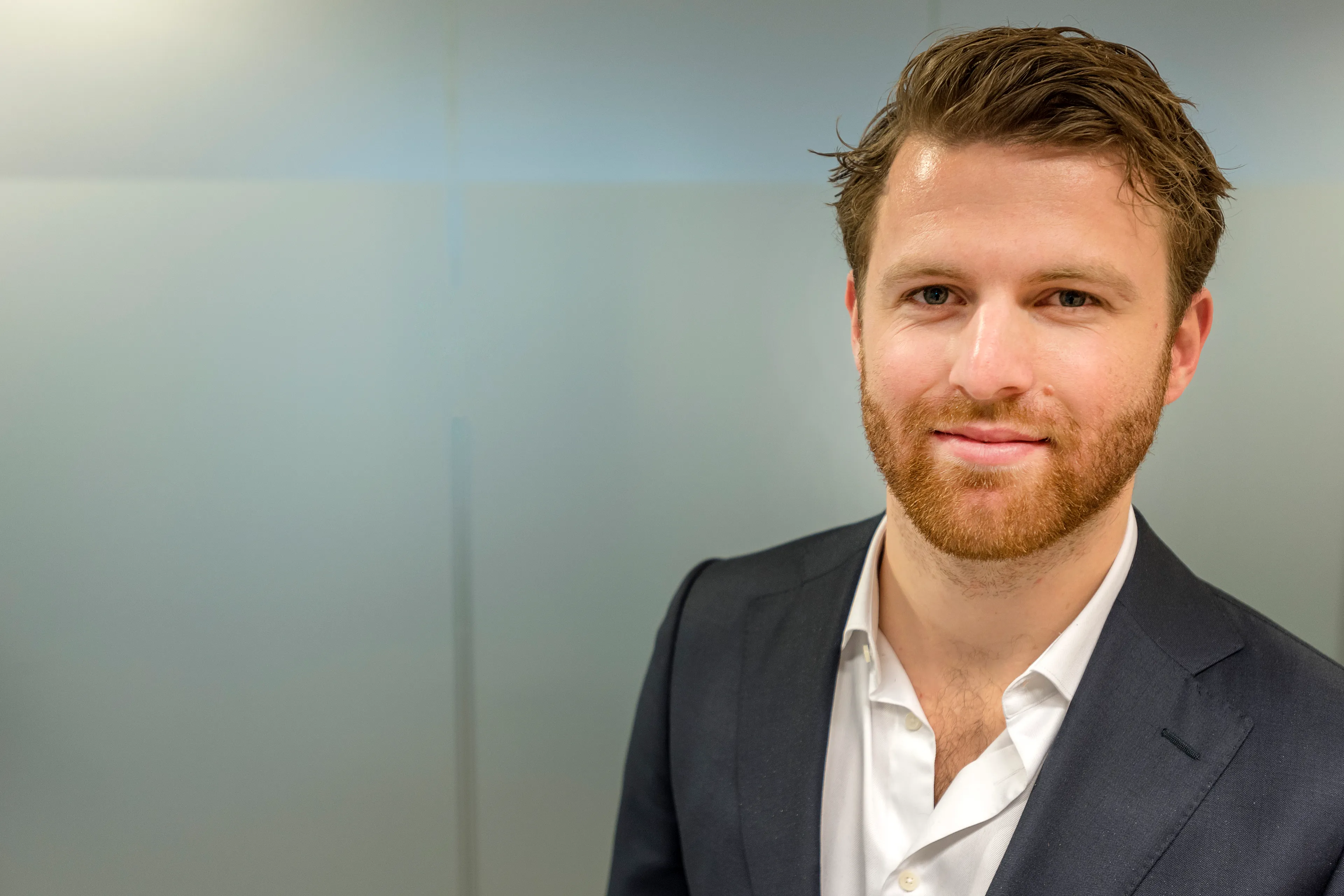 Tweeënhalve maand na aanslag op Peter R. de Vries gaat zoon Royce weer aan de slag