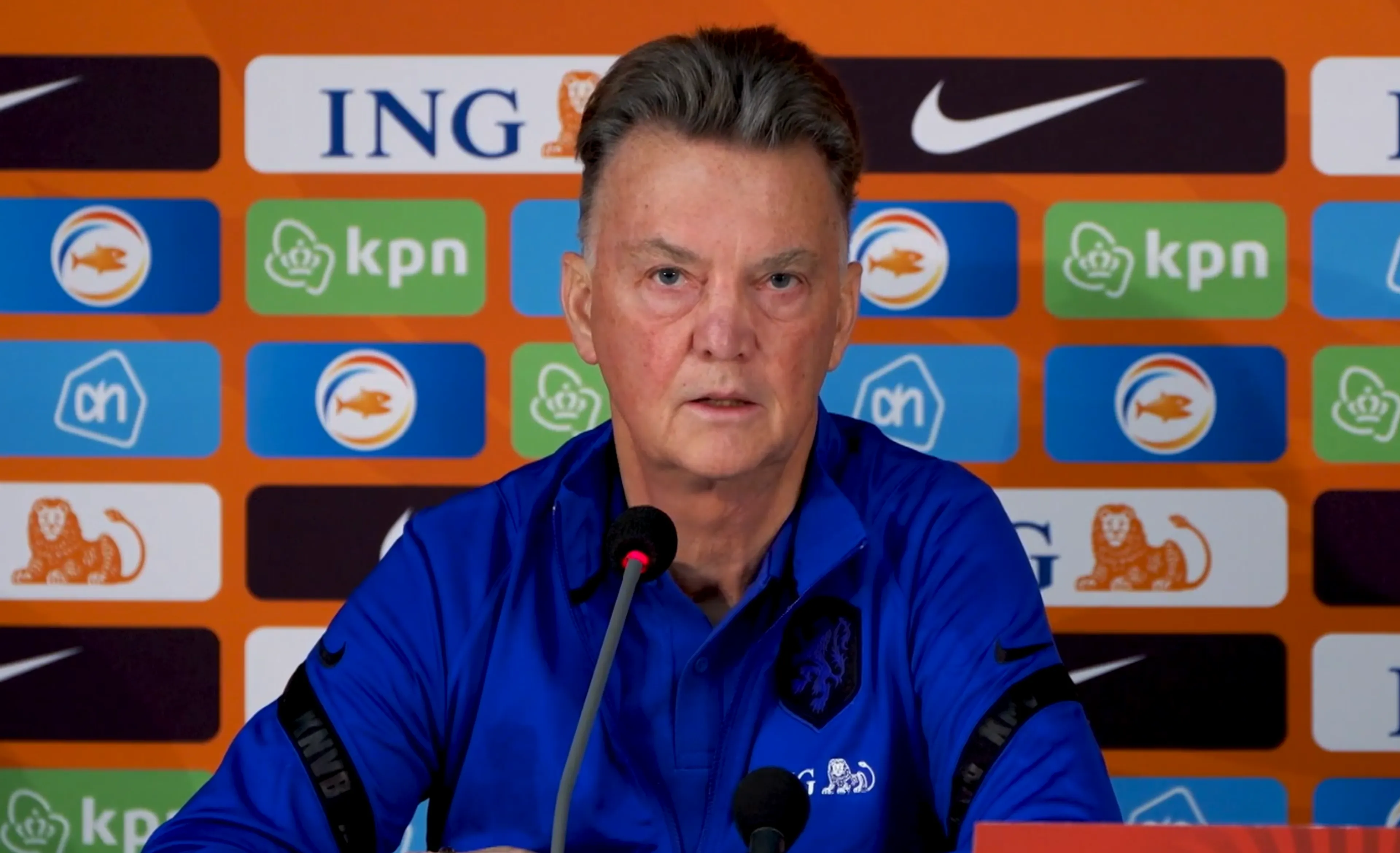 Van Gaal gaat weer eens los tegen journalist: 'Je hebt een grote mond'
