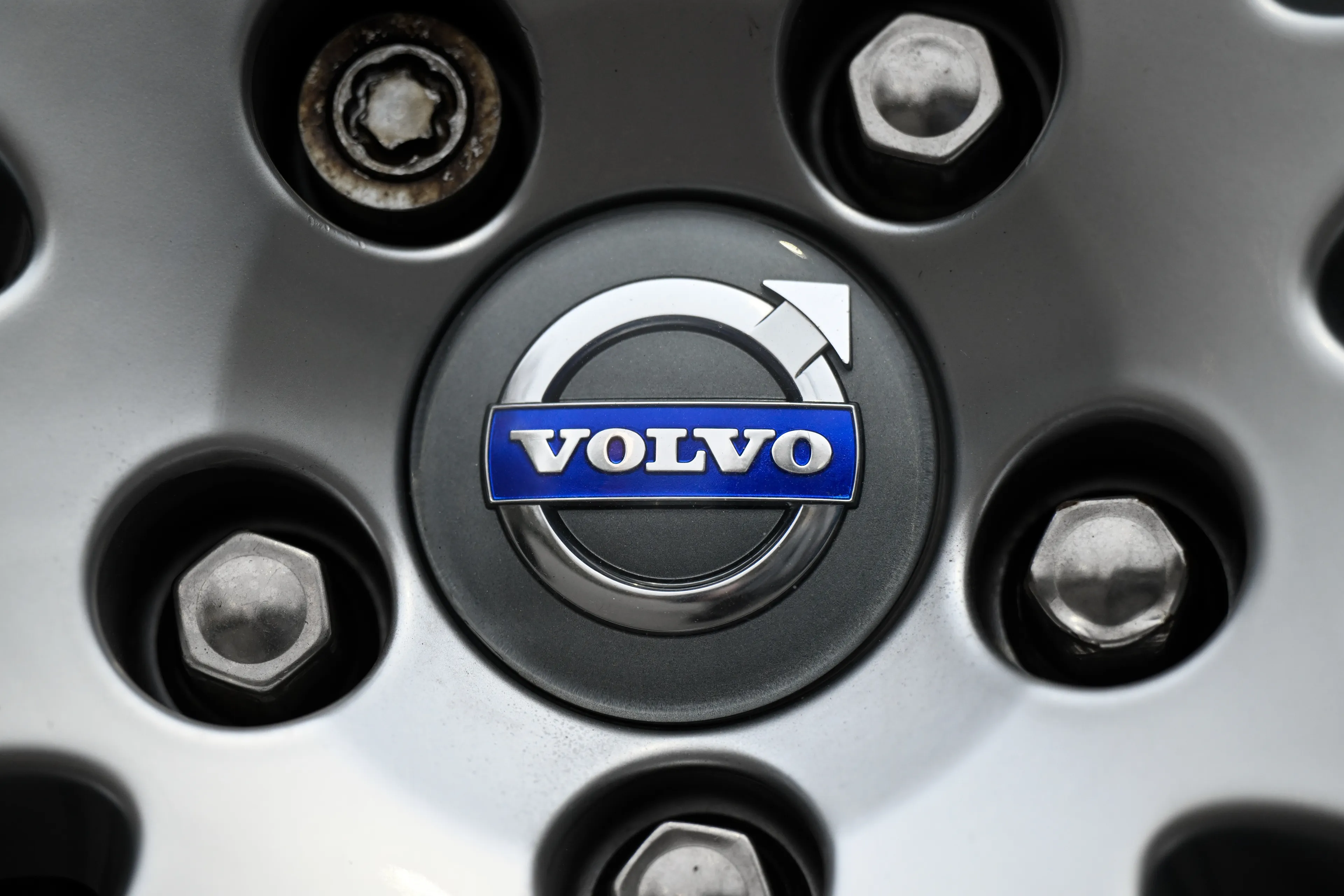 Volvo roept duizenden auto's terug, ook in Nederland