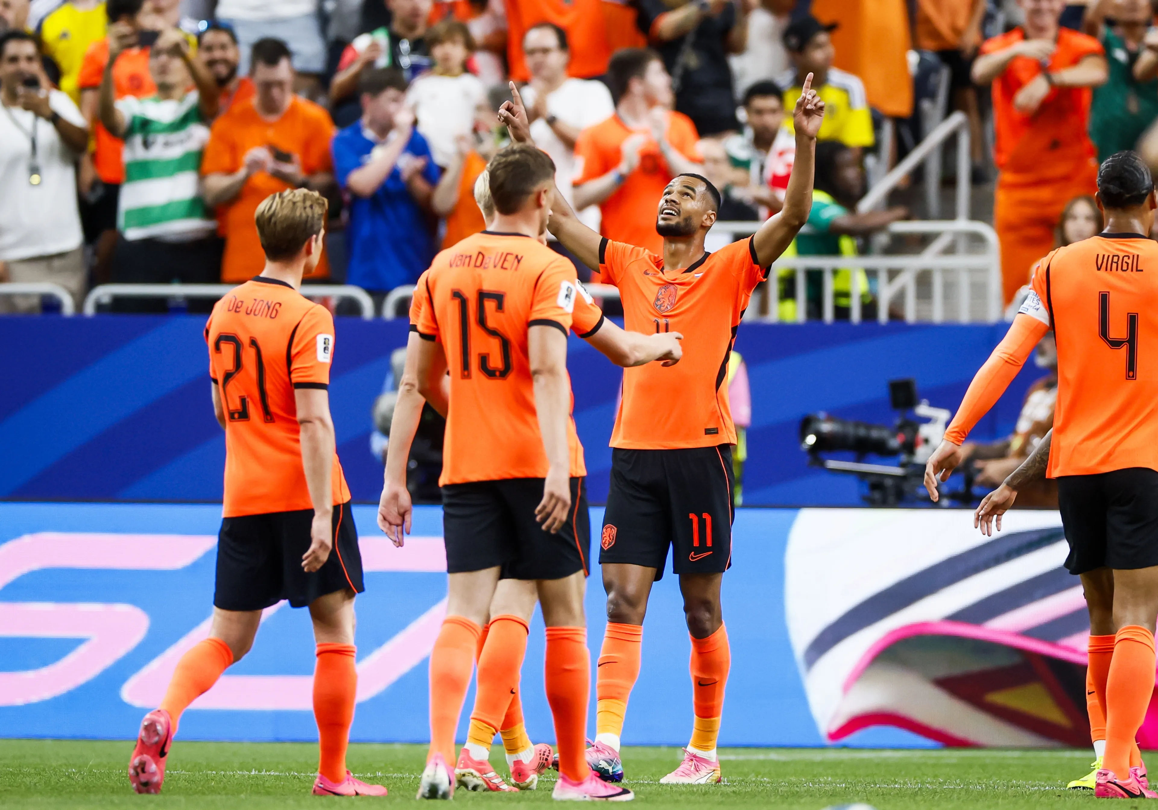 Oranje walst over Zweden heen (5-1): is Nederland nu al door?