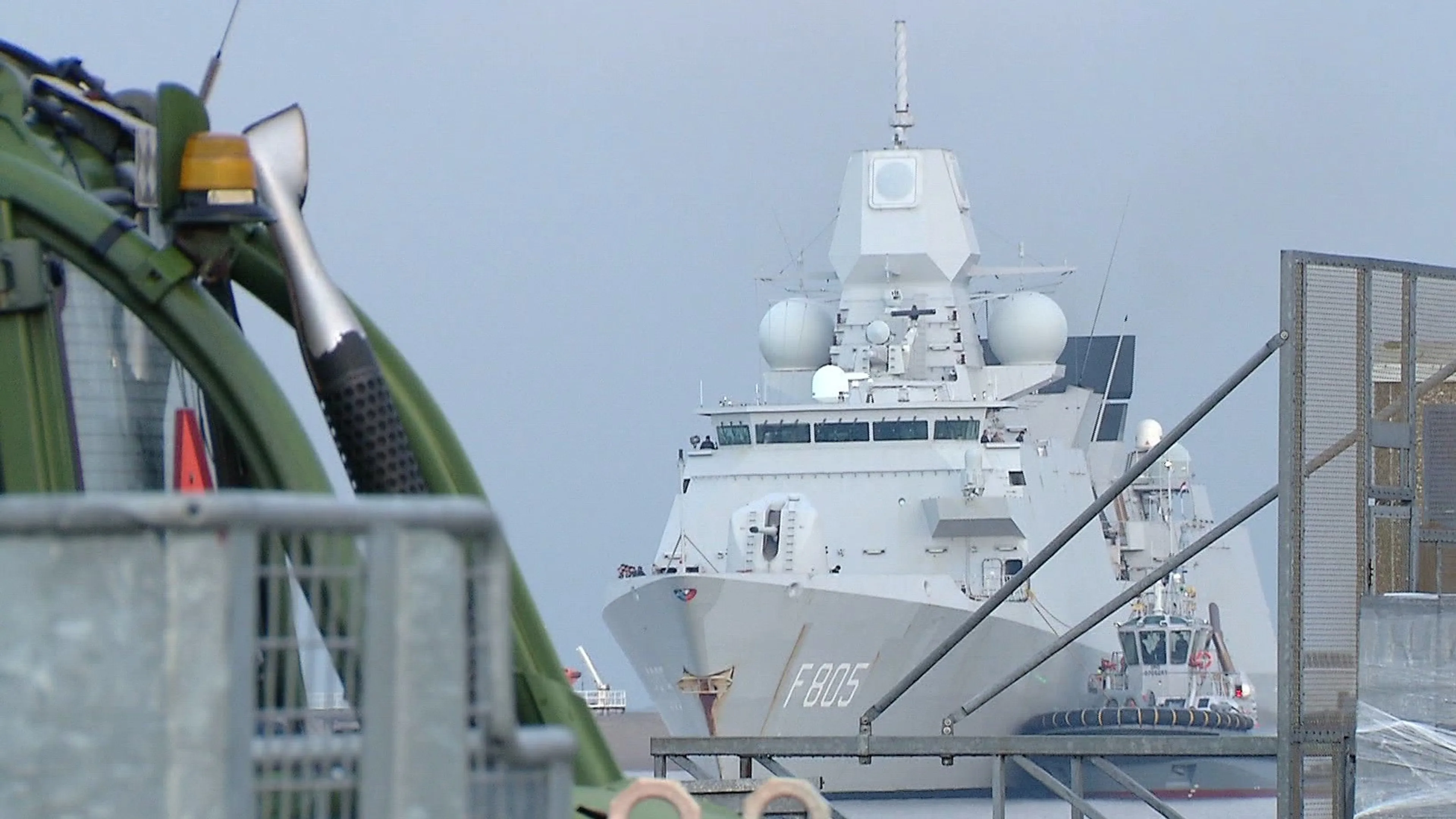 Kabinet overweegt fregat naar Straat van Hormuz te sturen