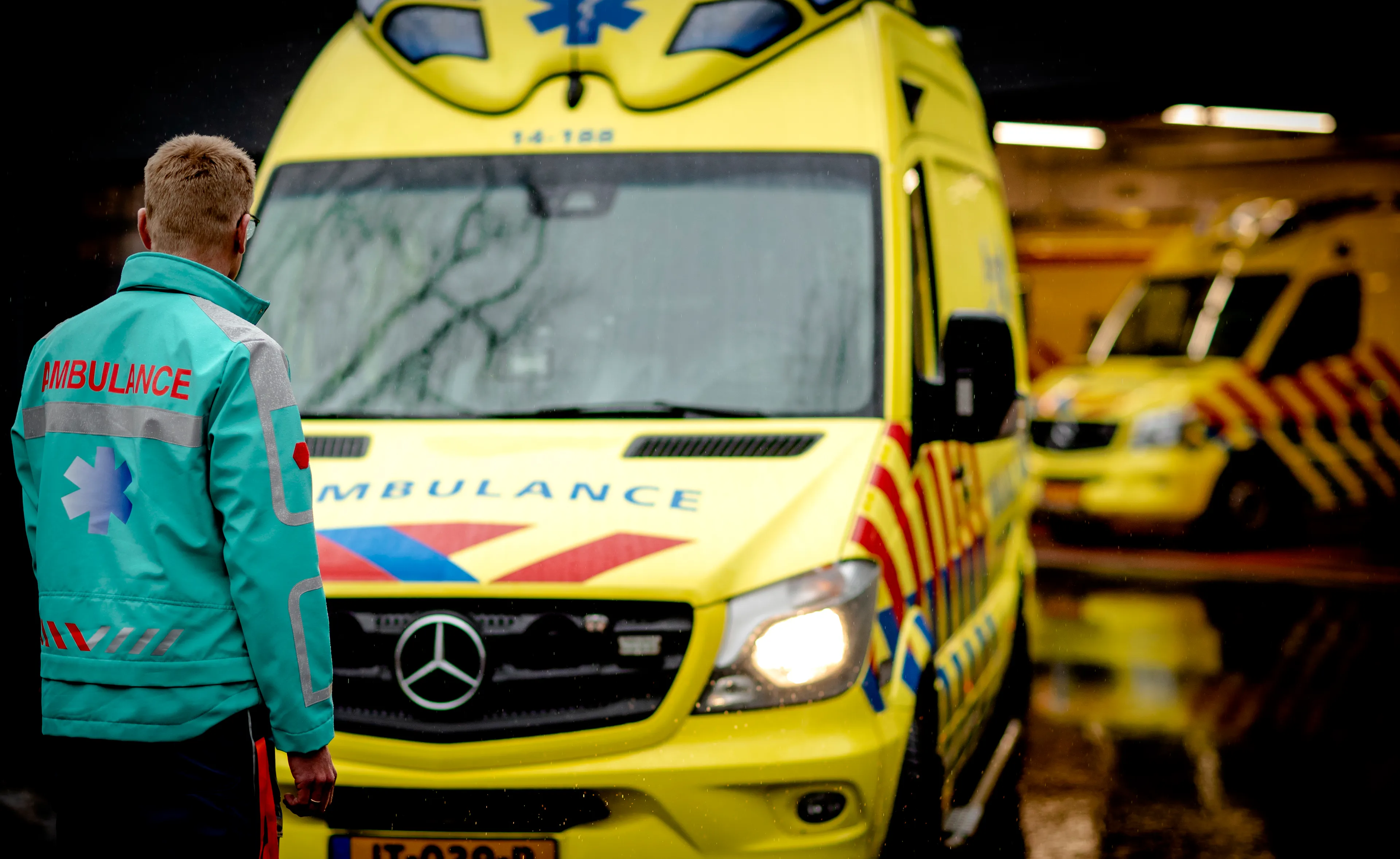 Dronken kleinzoon breekt oogkas van oma (75) in Waalwijk