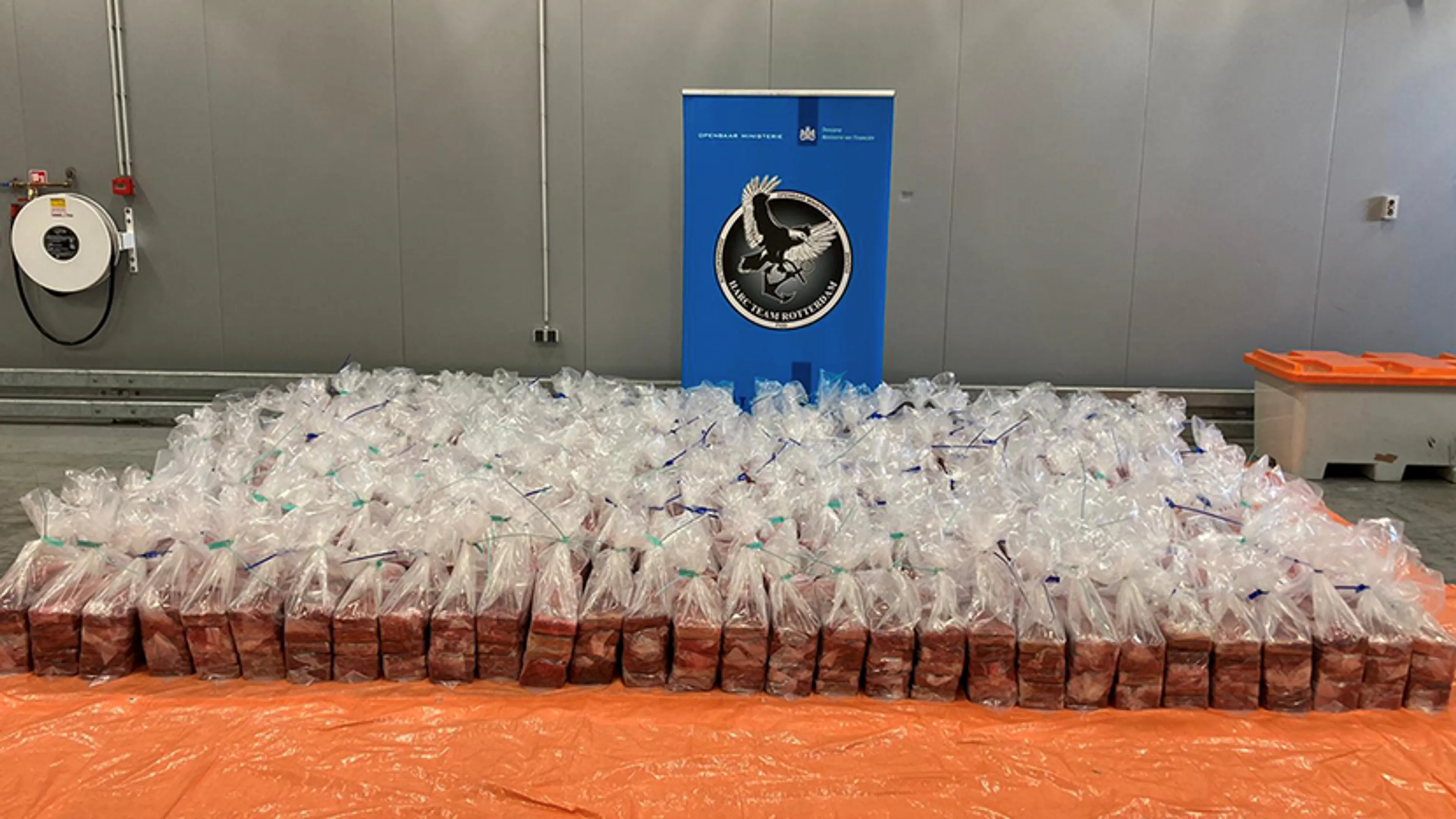 Weer een megadrugsvangst in haven van Rotterdam: meer dan tweeduizend kilo cocaïne
