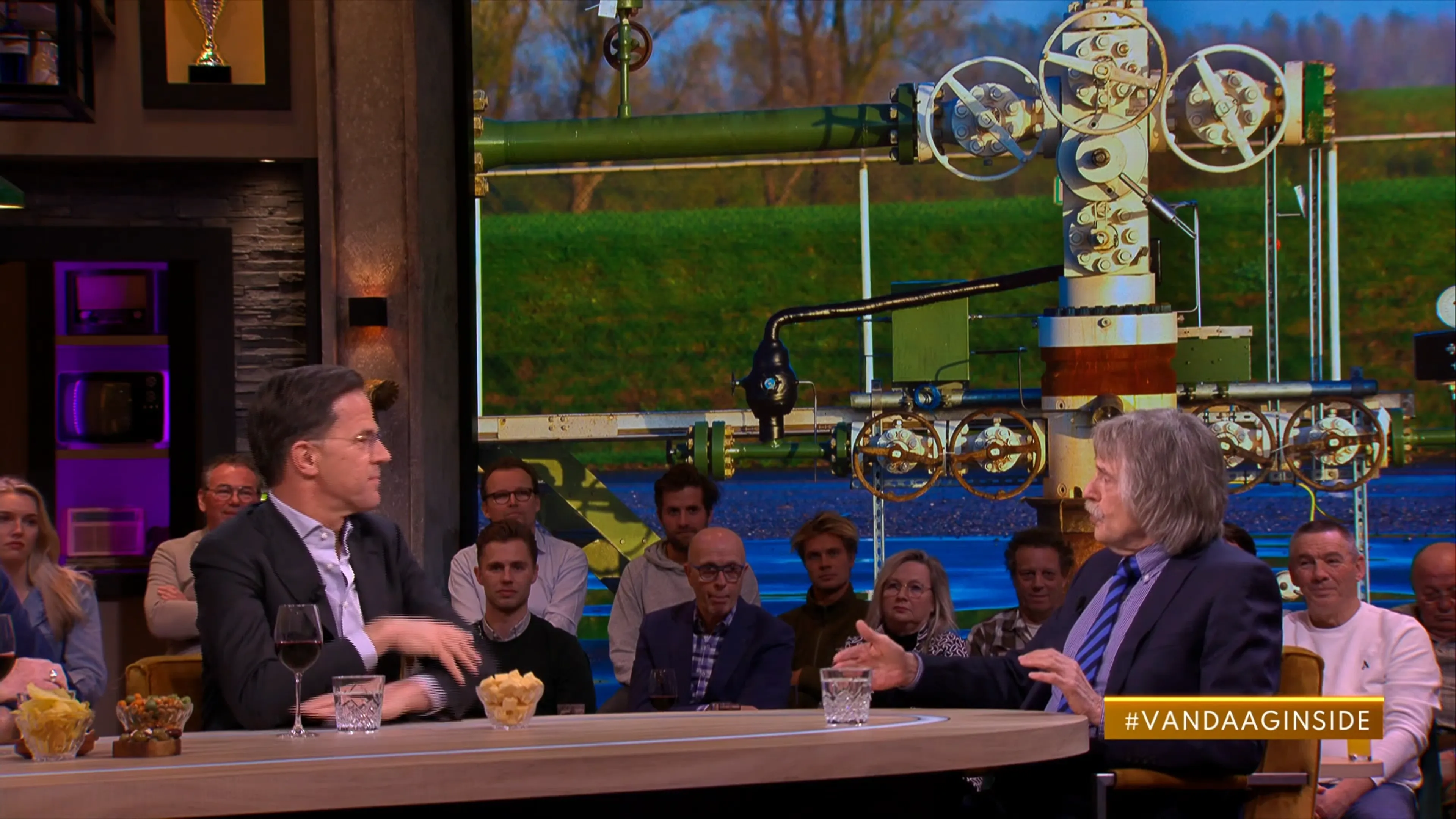 Rutte houdt belofte en keert terug bij Vandaag Inside