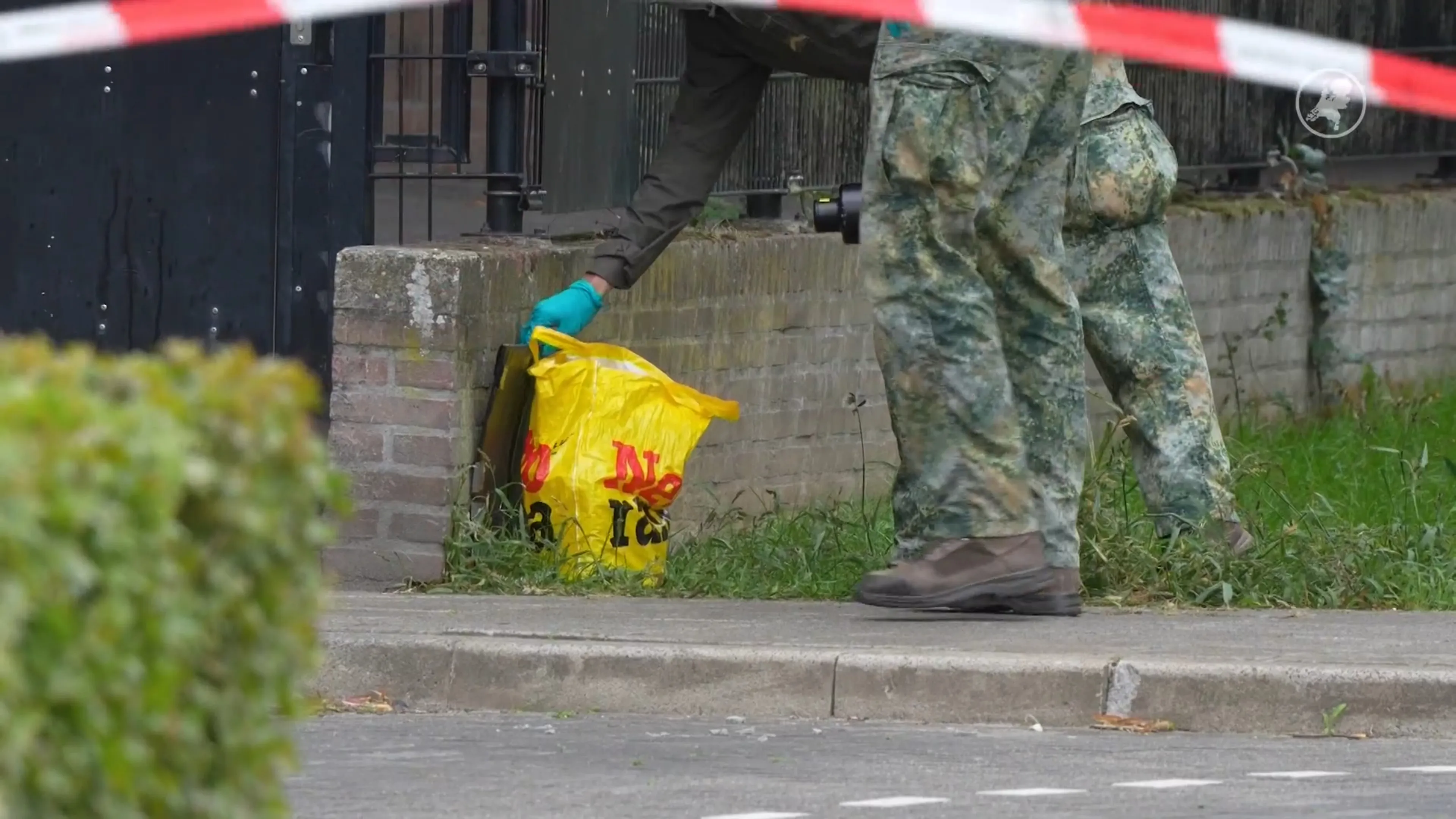 Flat Eindhoven deels ontruimd om tas met mogelijke explosieven