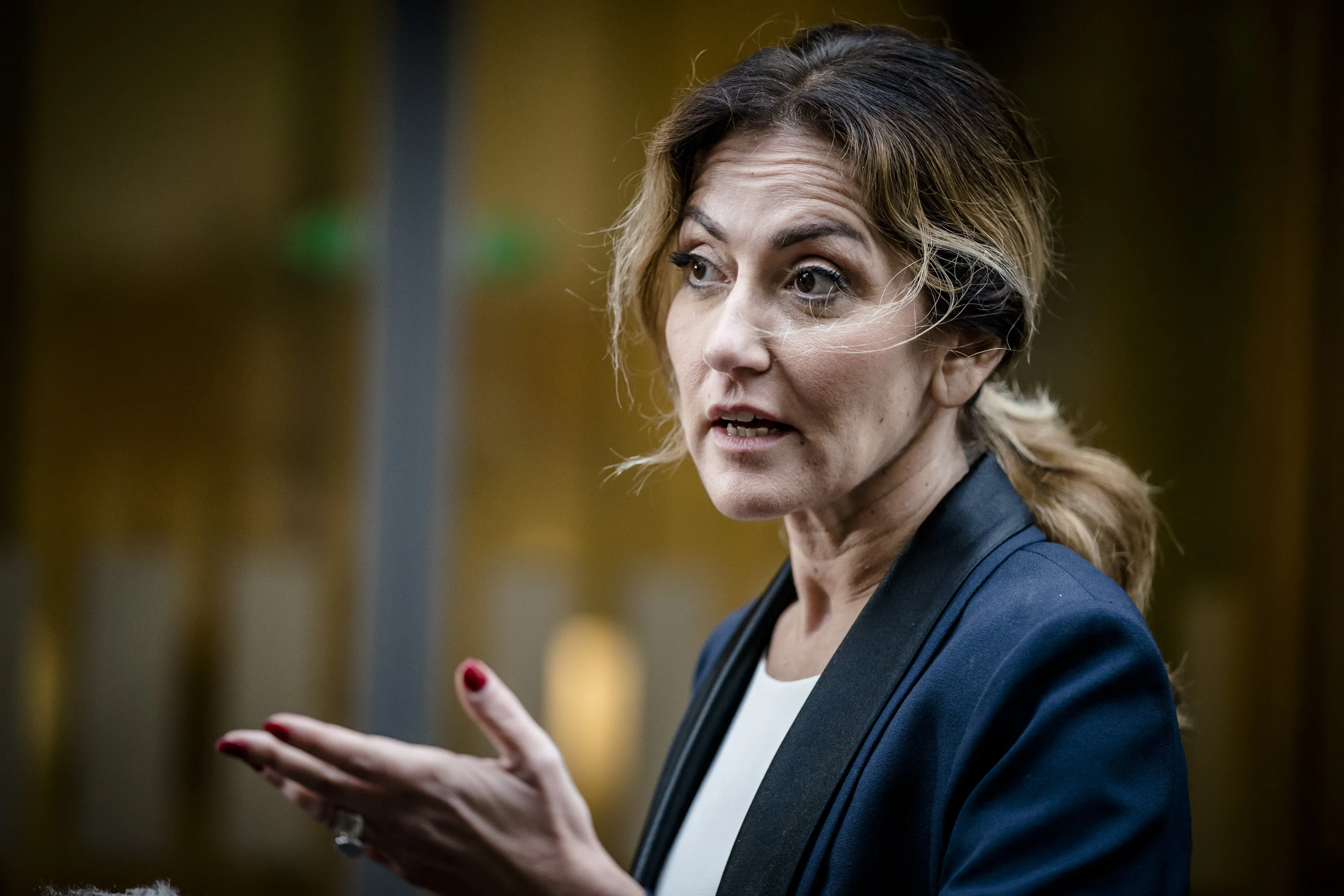 Yeşilgöz bezorgd over groeiend antisemitisme, verwijst naar Forum voor Democratie