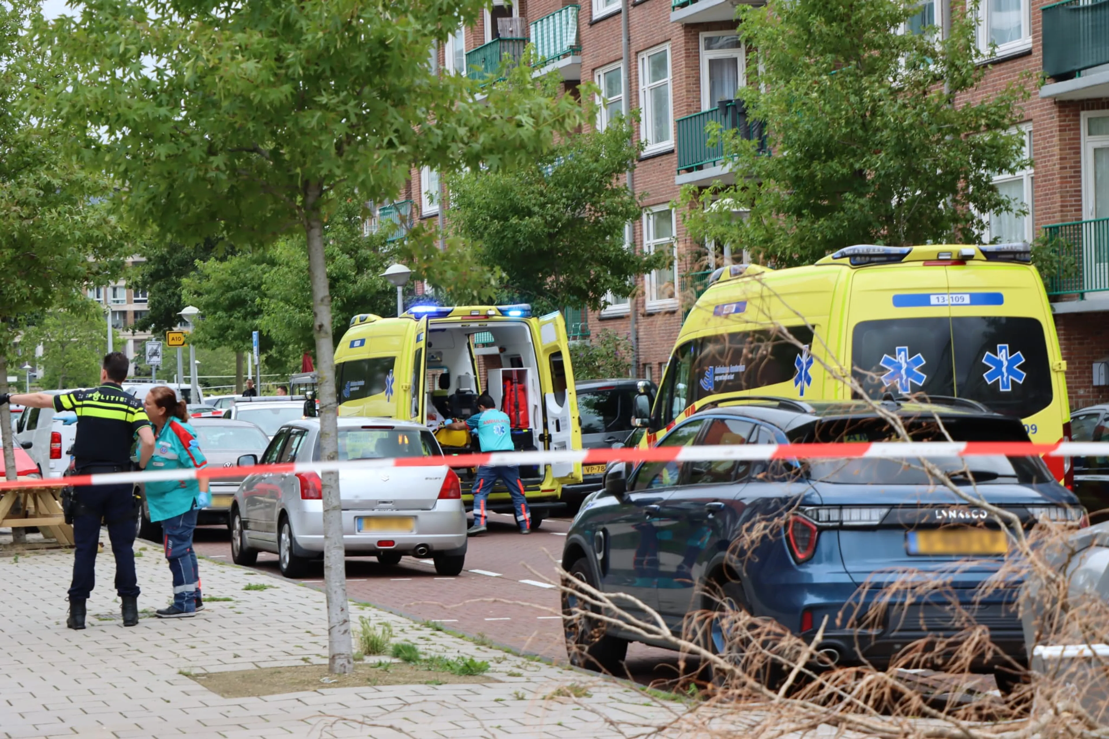 Een van de slachtoffers steekincident Amsterdam-West overleden
