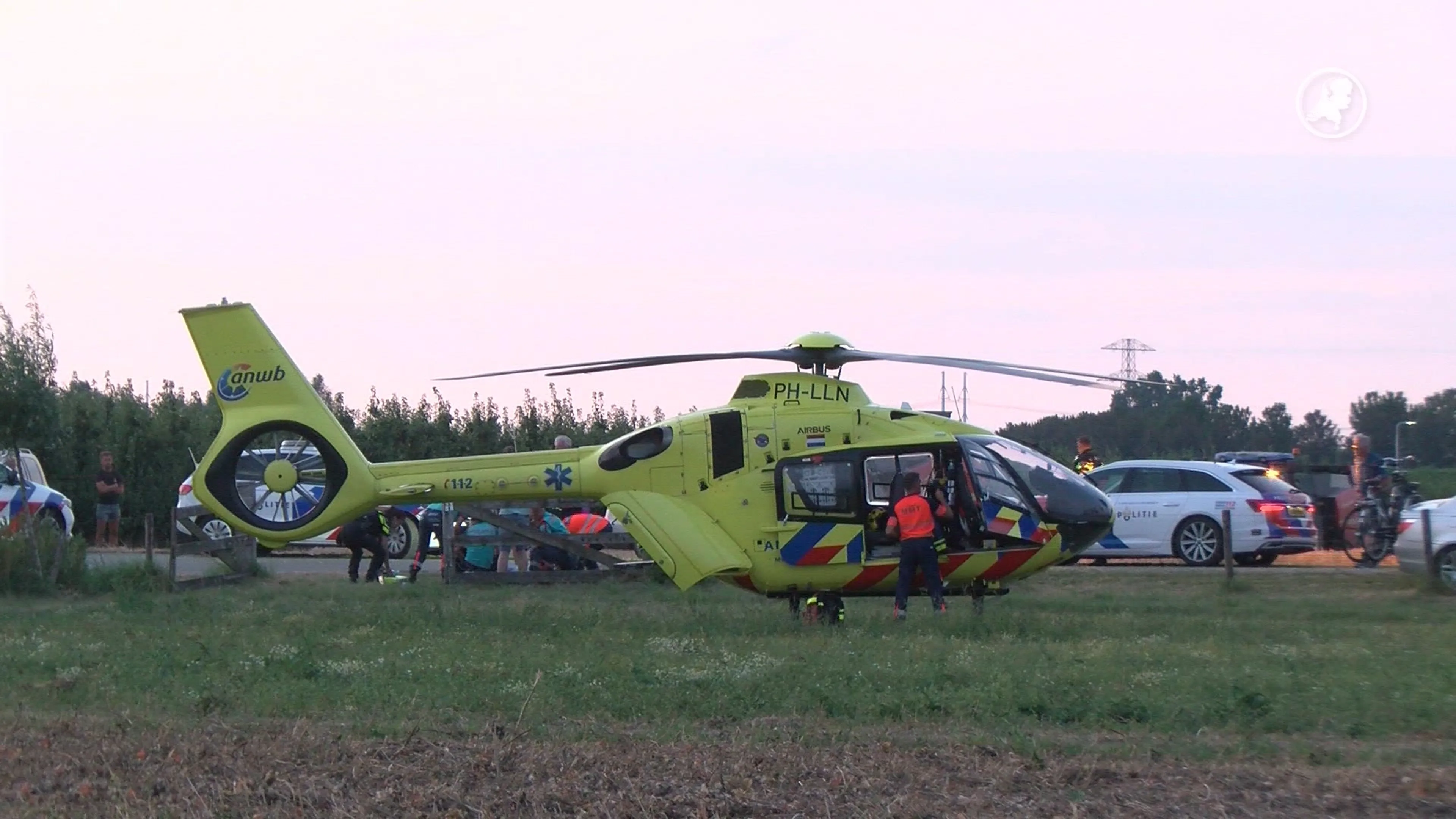 Kind gewond na val uit raam van woning in Waarde