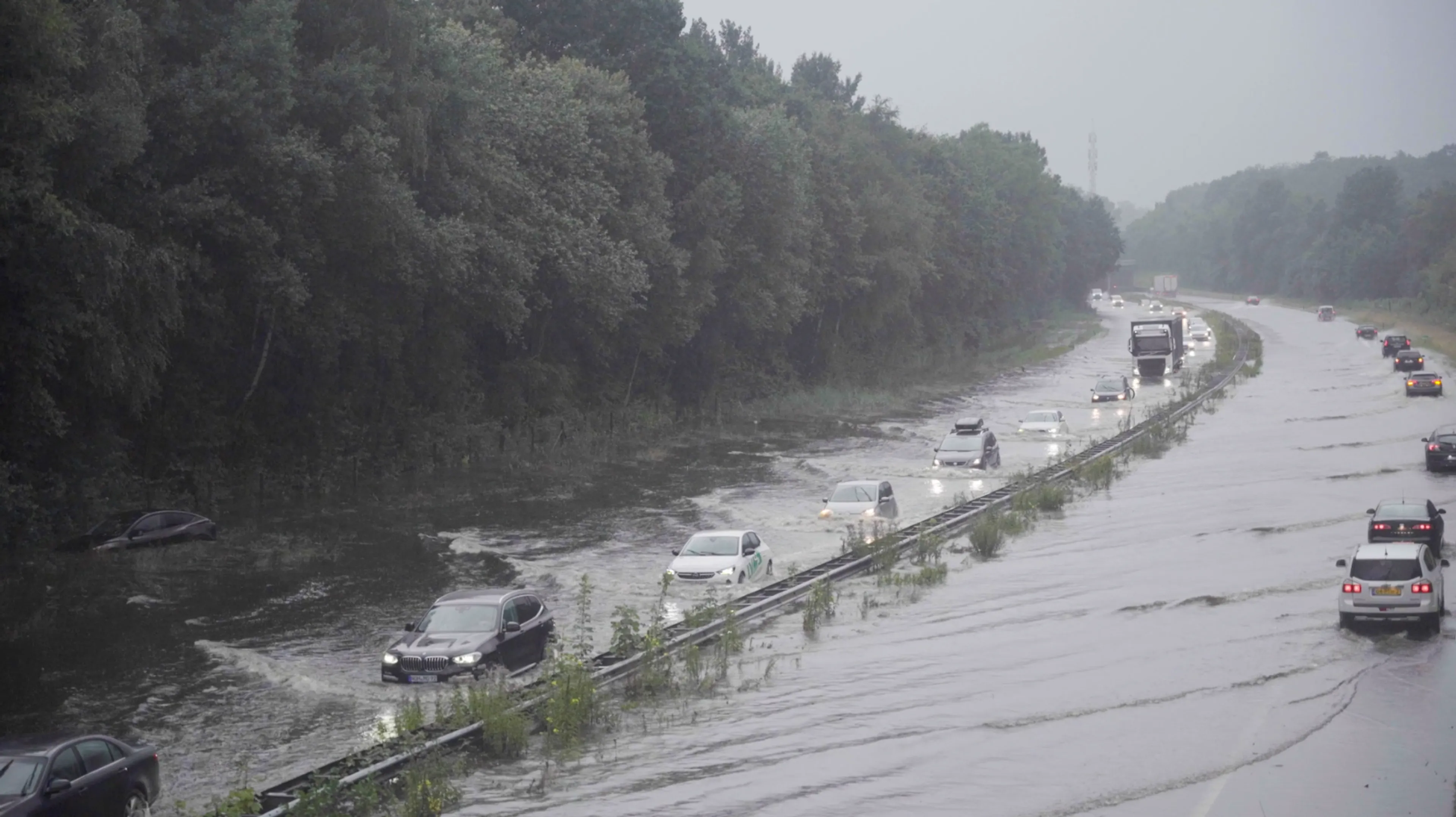 Opnieuw wateroverlast verwacht door zware stortbuien