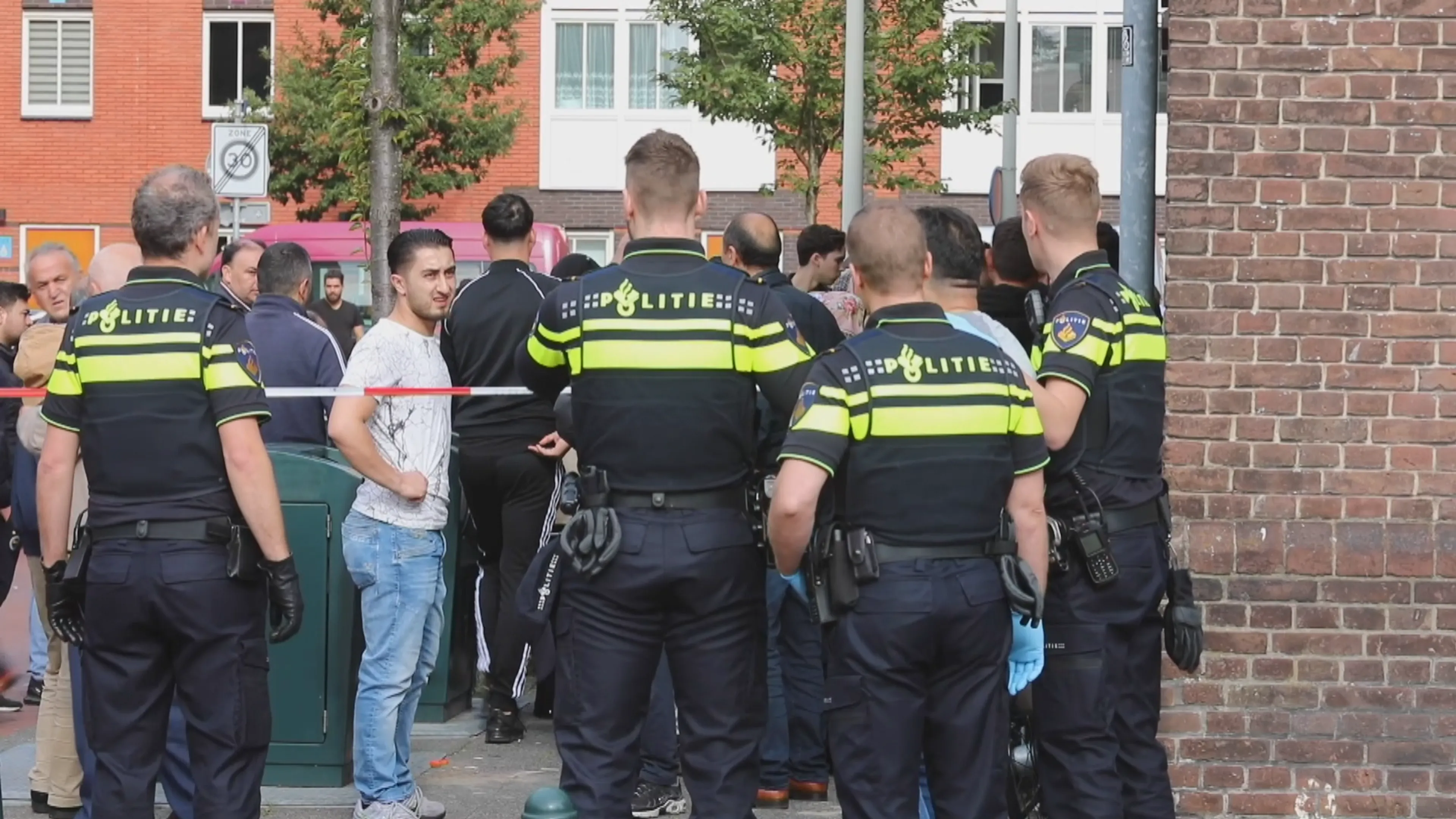 Man vast voor dodelijke steekpartij tijdens uitvaart Den Haag