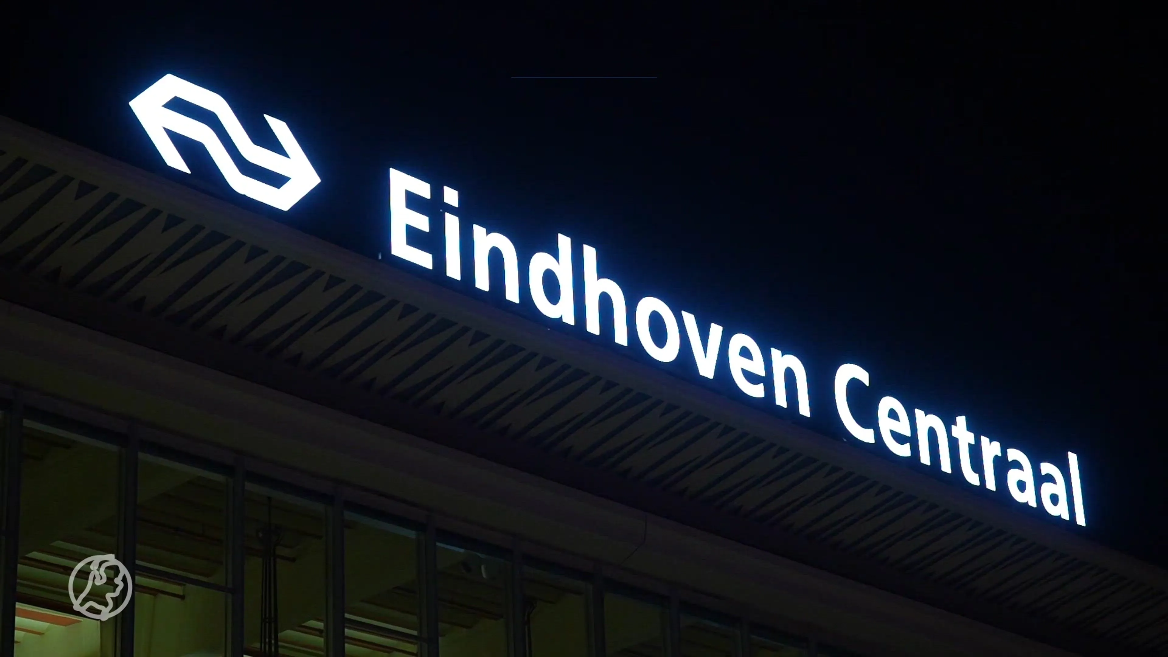 Enorm bloedspoor door het centrum van Eindhoven na steekpartij