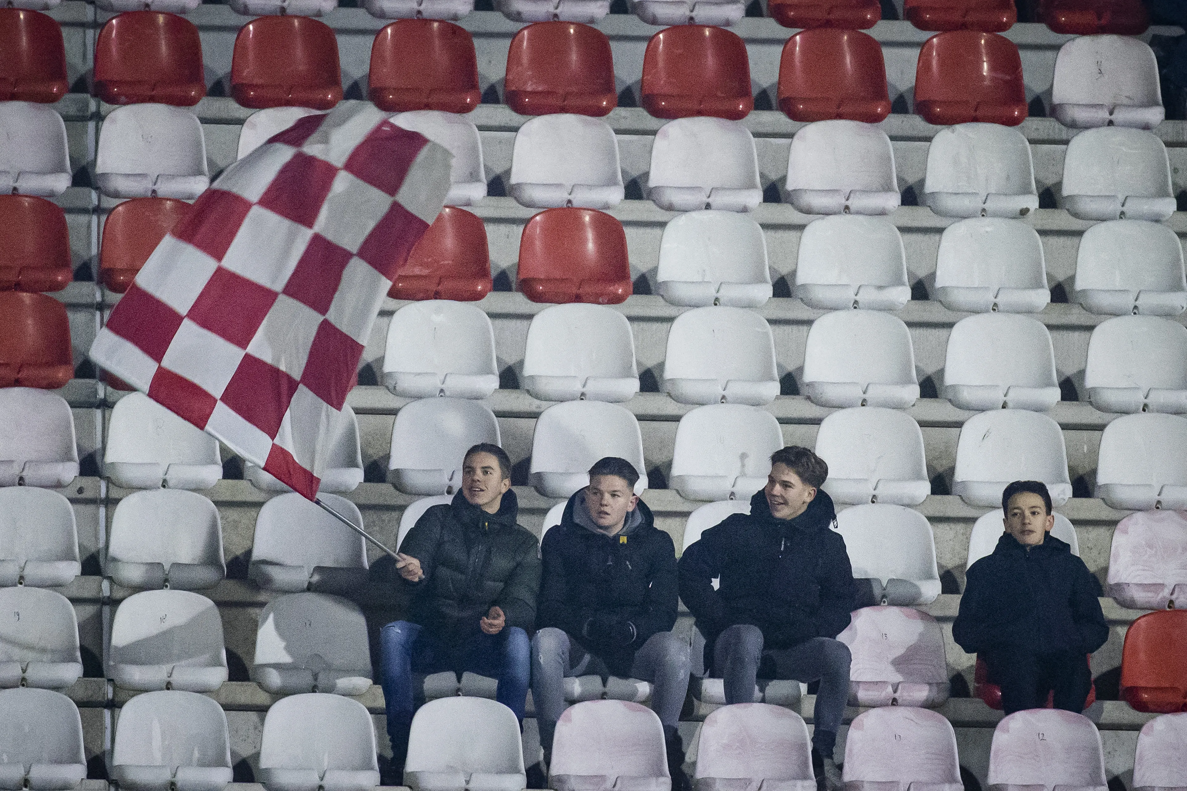 TOP Oss gaat sorry zeggen op basisscholen na vechtpartij tijdens wedstrijd