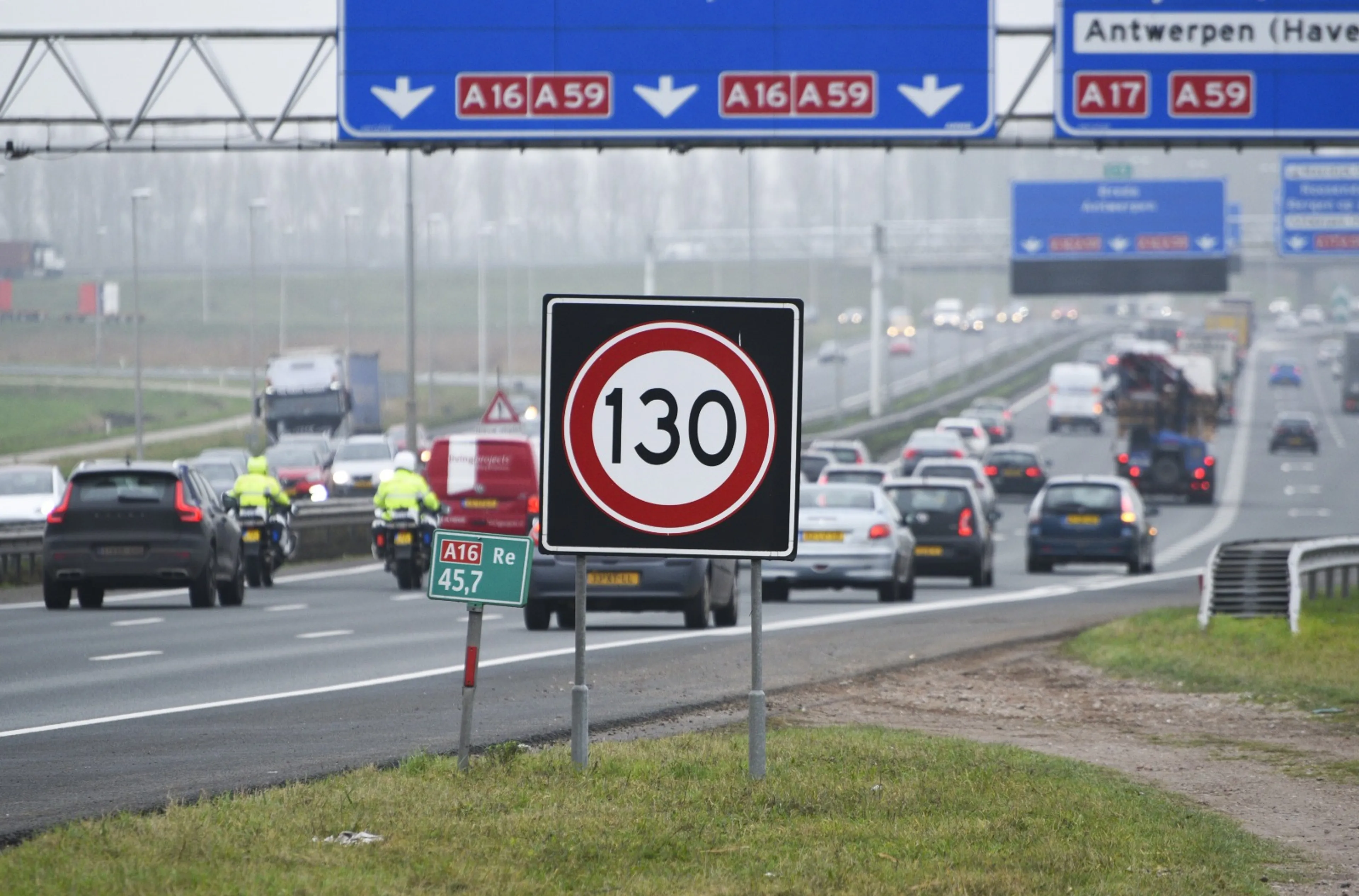 Maximumsnelheid overdag gaat op deze drie snelwegen terug naar 130 km/u