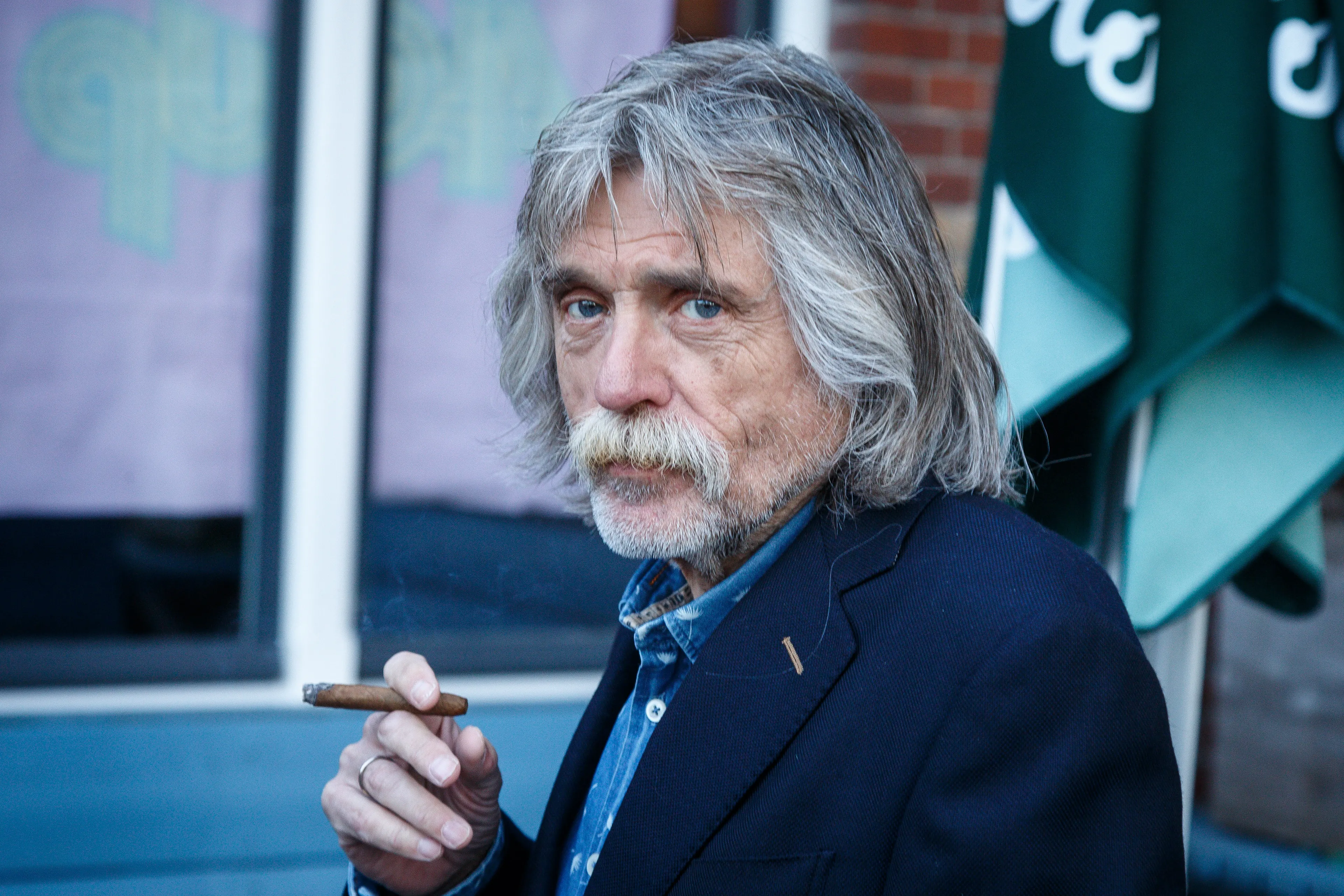 Johan Derksen voor het eerst weer op de radio te horen na 'kaarsrel'