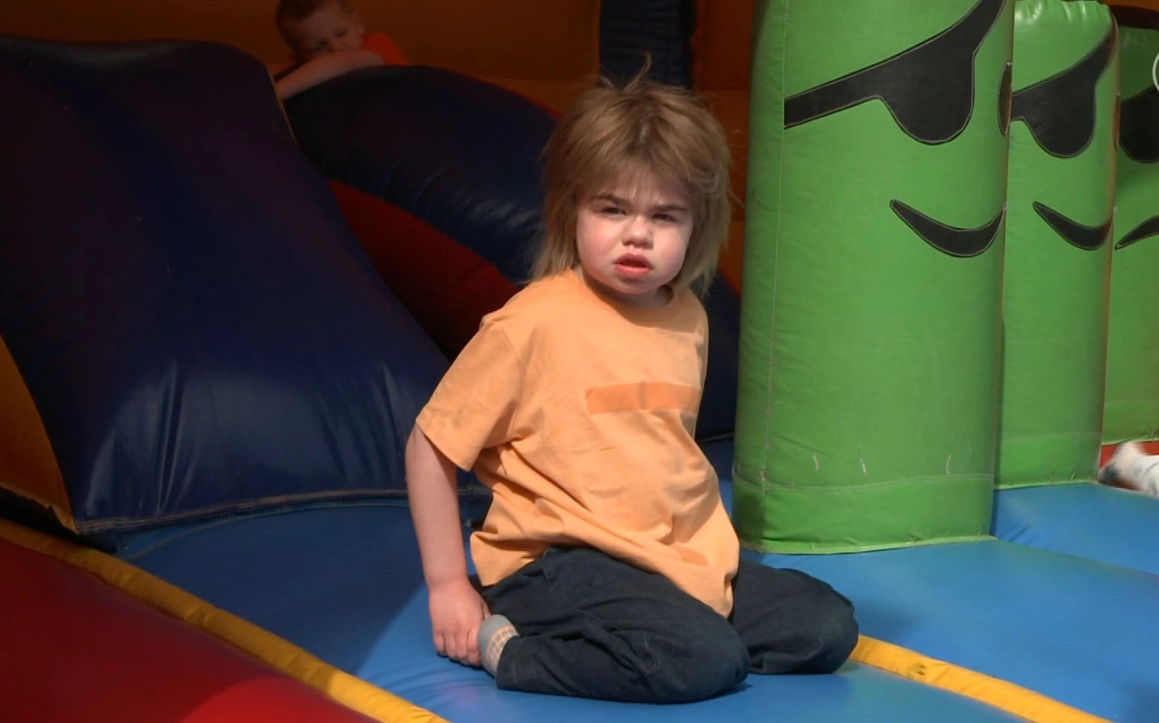 Eindsprint inzameling voor Muk (5) met kinderdementie: 'Héél hard nodig'
