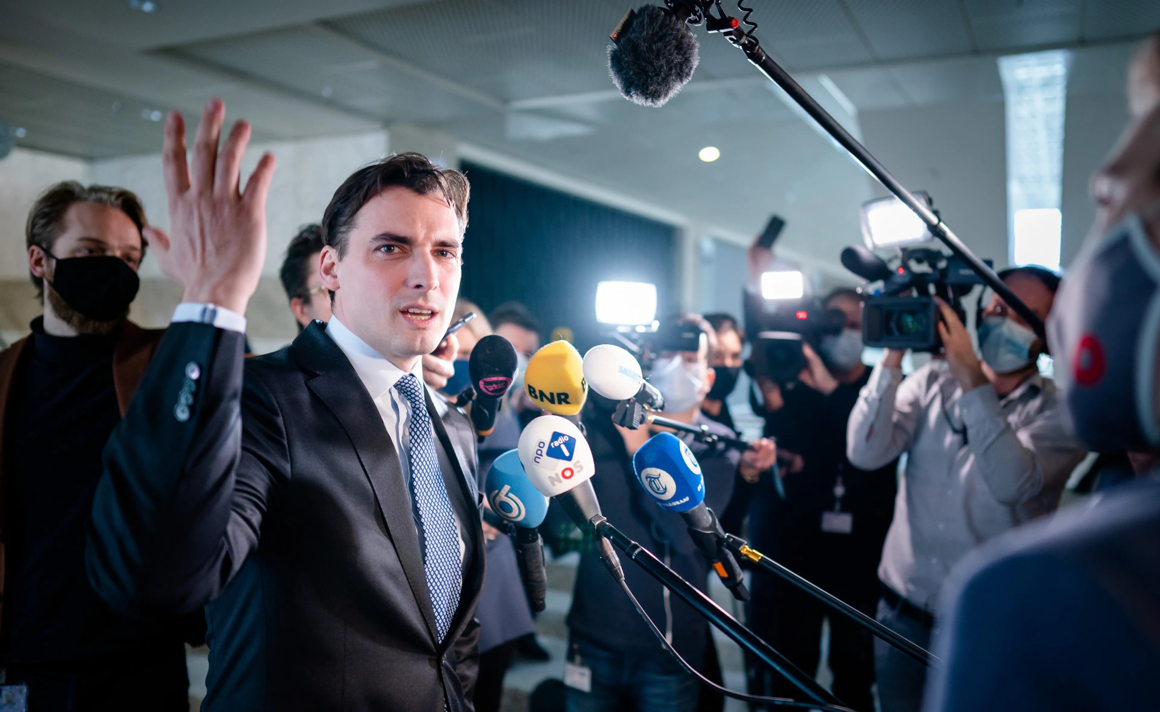 Twitter waarschuwt voor 'misleidende' vaccin-tweet van Thierry Baudet