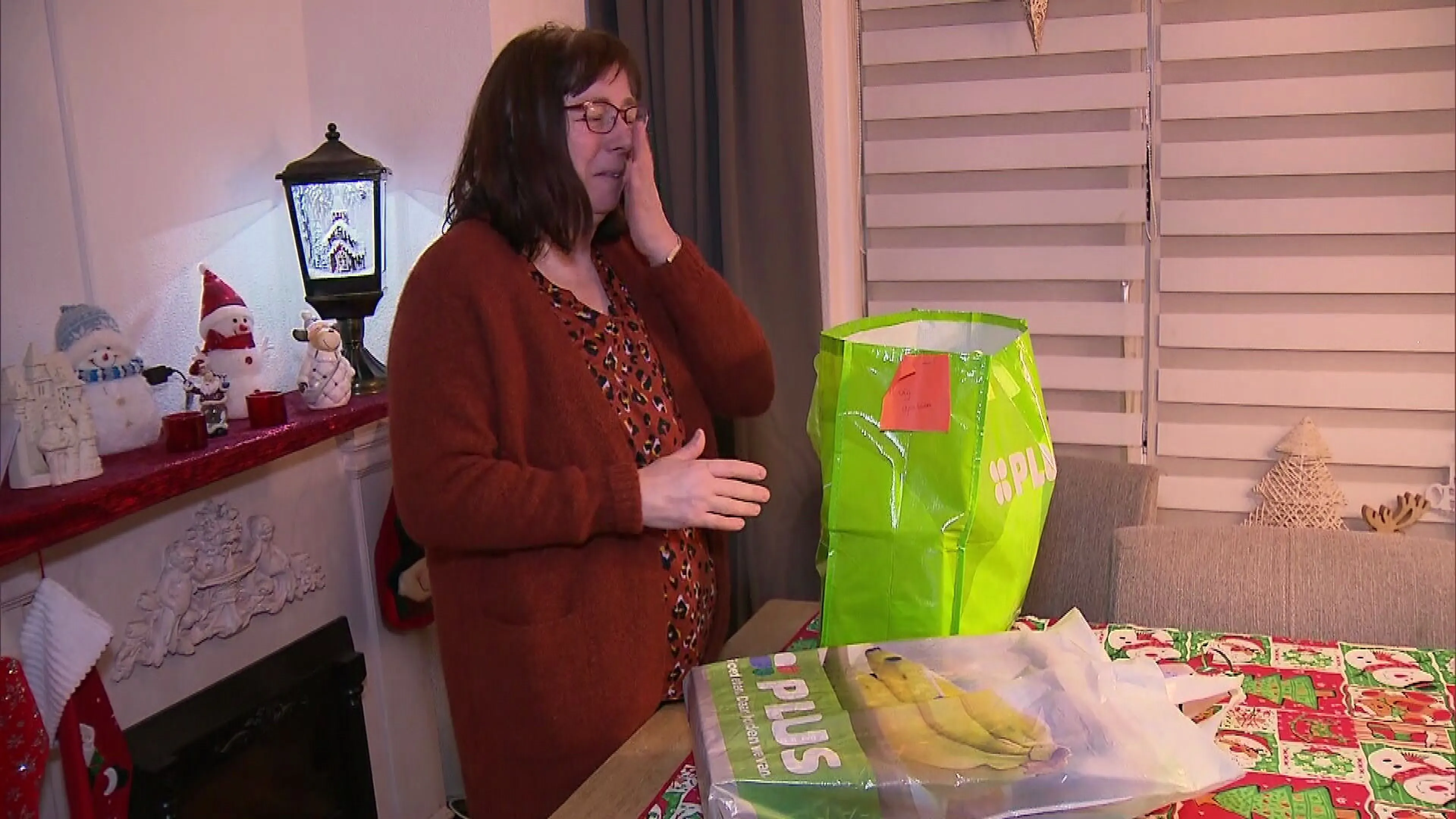 Hart van Nederland-kijker verrast van kliekjes afhankelijke Henny met compleet kerstdiner