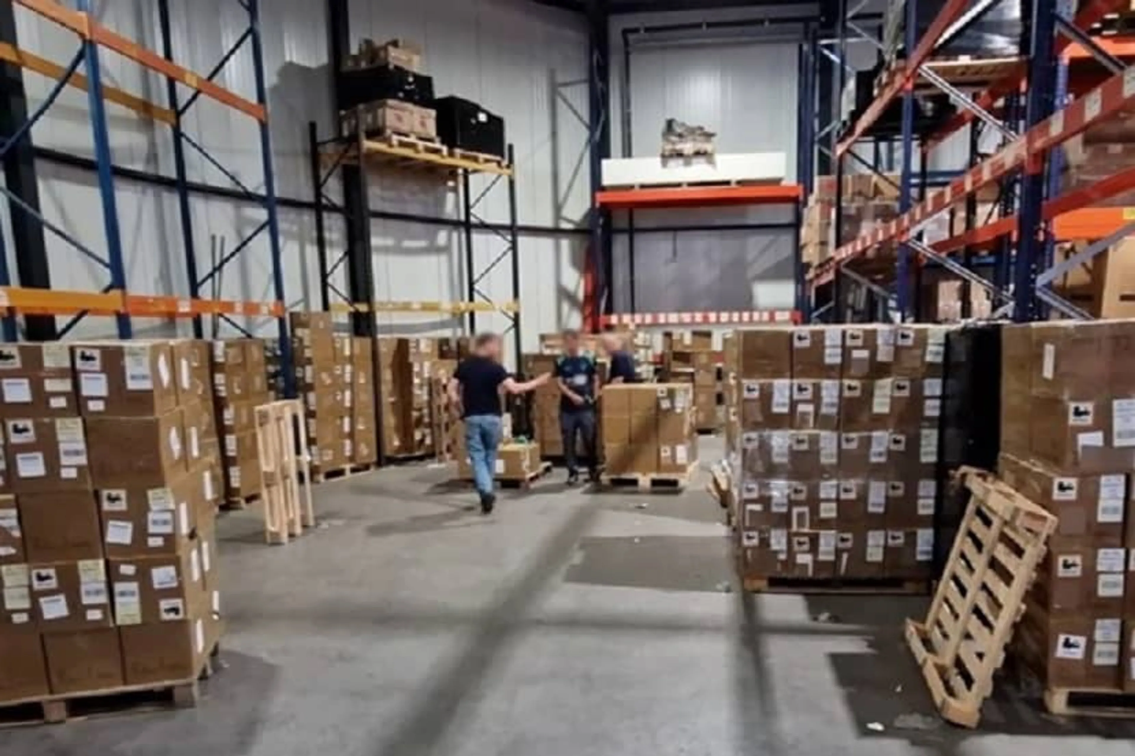 NVWA onderschept ruim 277.000 illegale vapes bij bedrijf