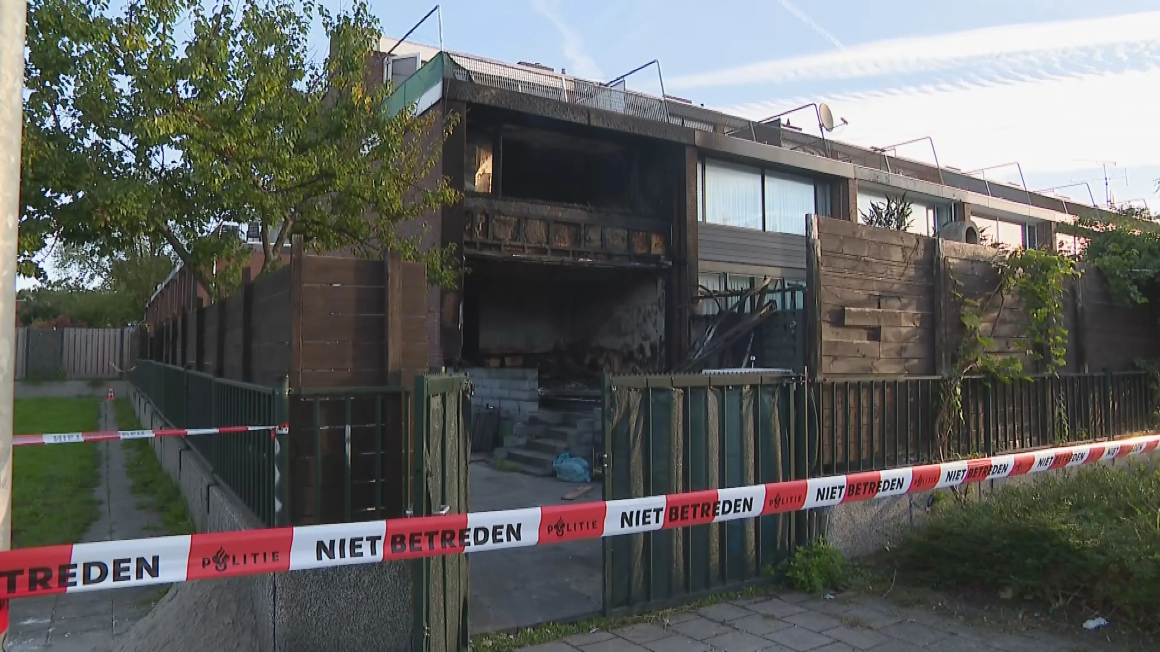 Explosie blaast achterkant woning in Lelystad weg, politie onderzoekt opzet