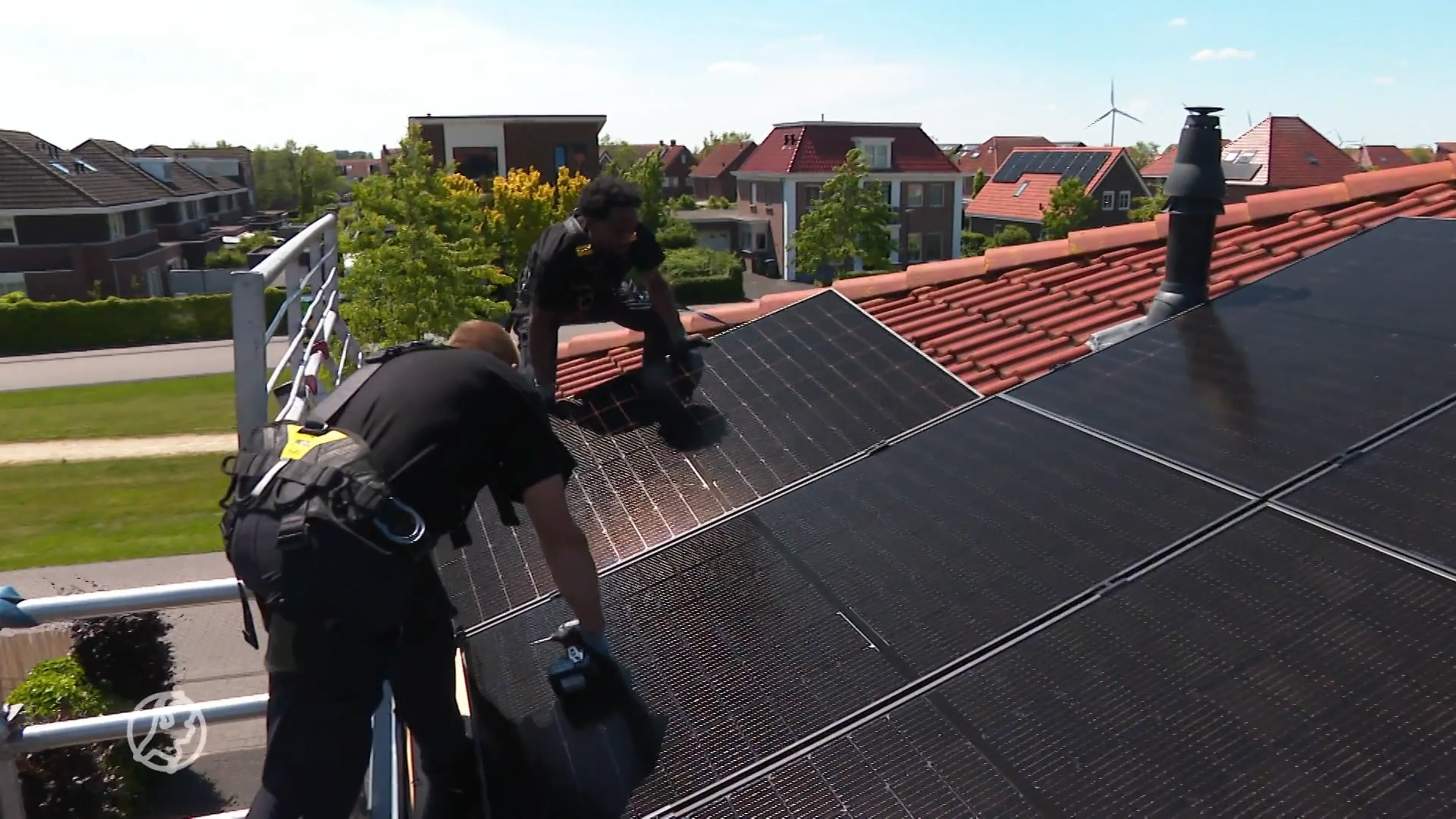 Steeds meer branden met zonnepanelen betekenen gevaar voor volksgezondheid