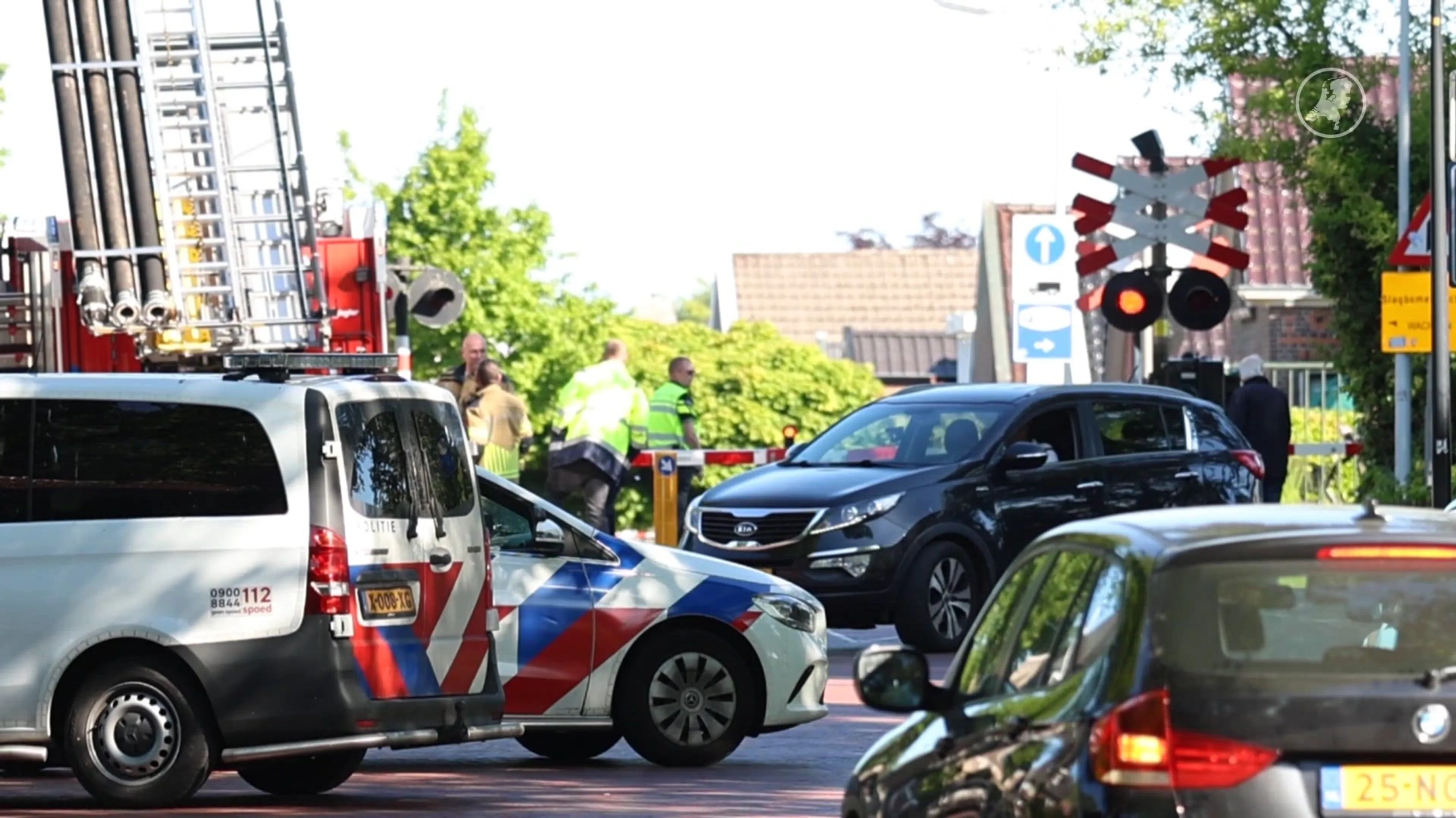 Jongen op step zwaargewond na aanrijding met trein in Buitenpost