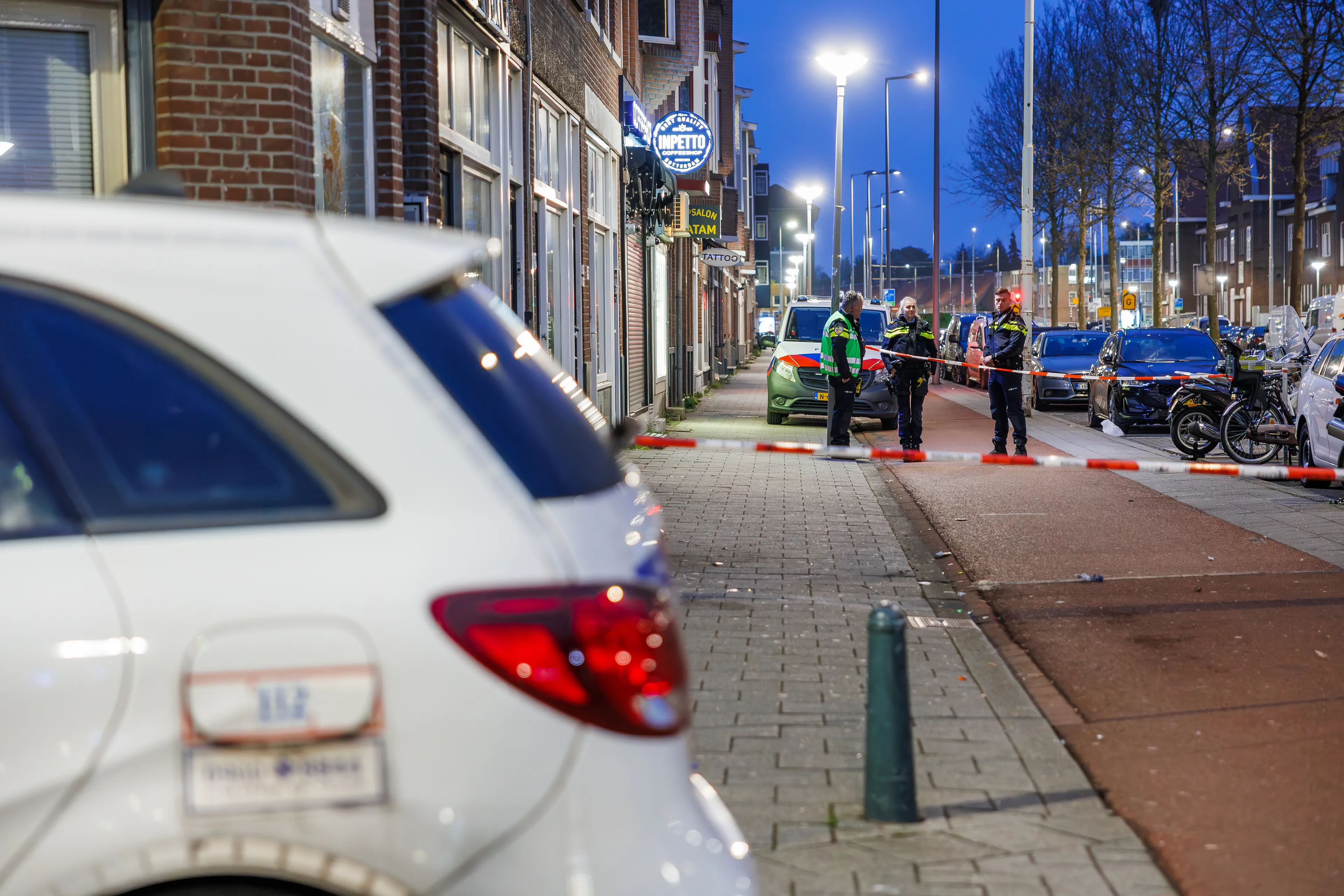 Rotterdammers leven in angst door explosies en geweld: 'Ik heb vier sloten op de deur'