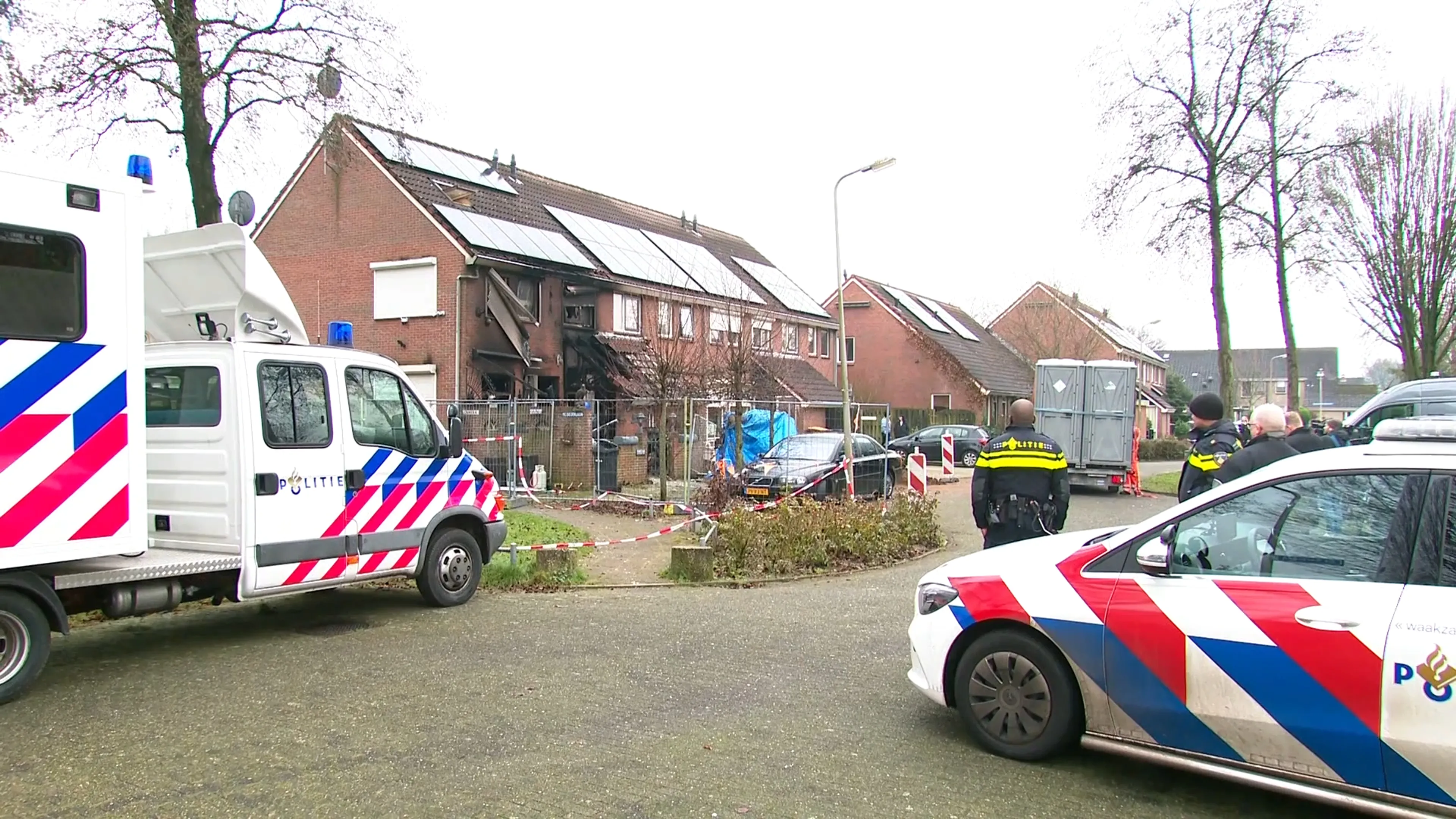 Twee huizen onbewoonbaar na dodelijke brand Vroomshoop: 'Grote impact'