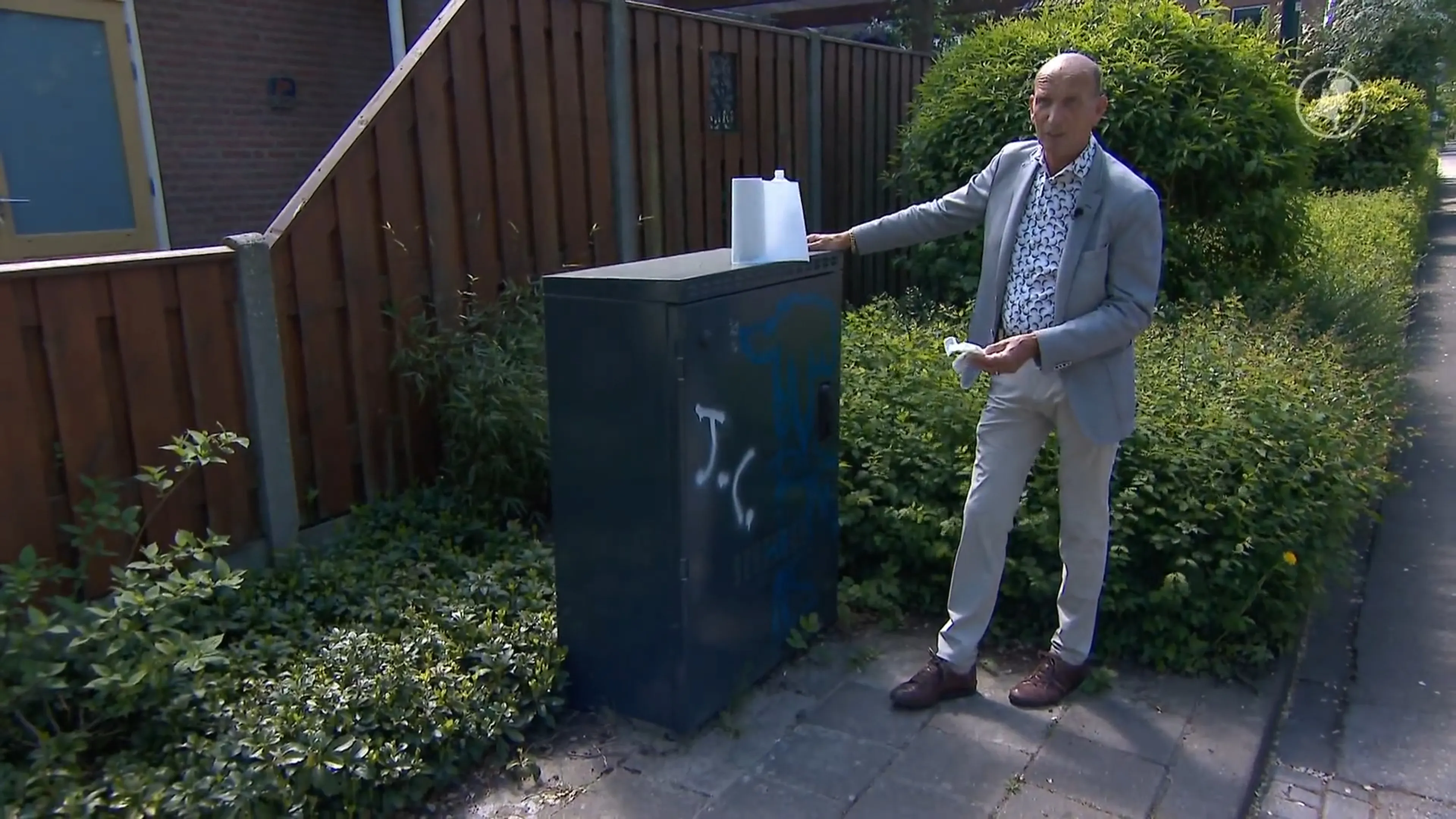 Blokker is boos om graffiti en tonnen schade: wie zet toch al die tags?
