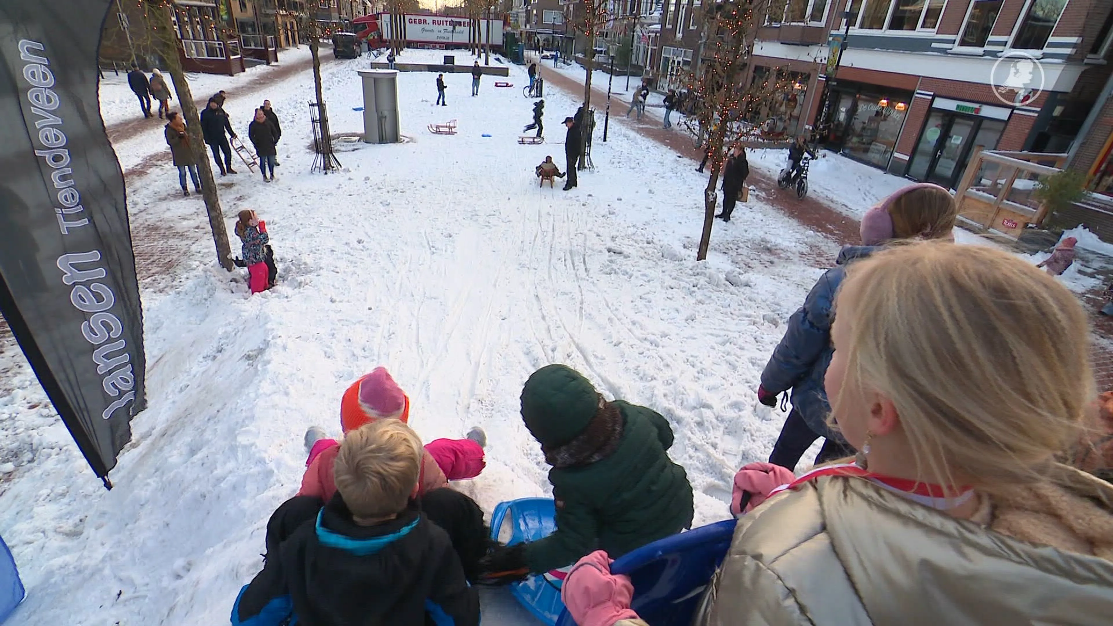 Nog één keer genieten van sneeuw: Hoogeveen maakt er feestje van
