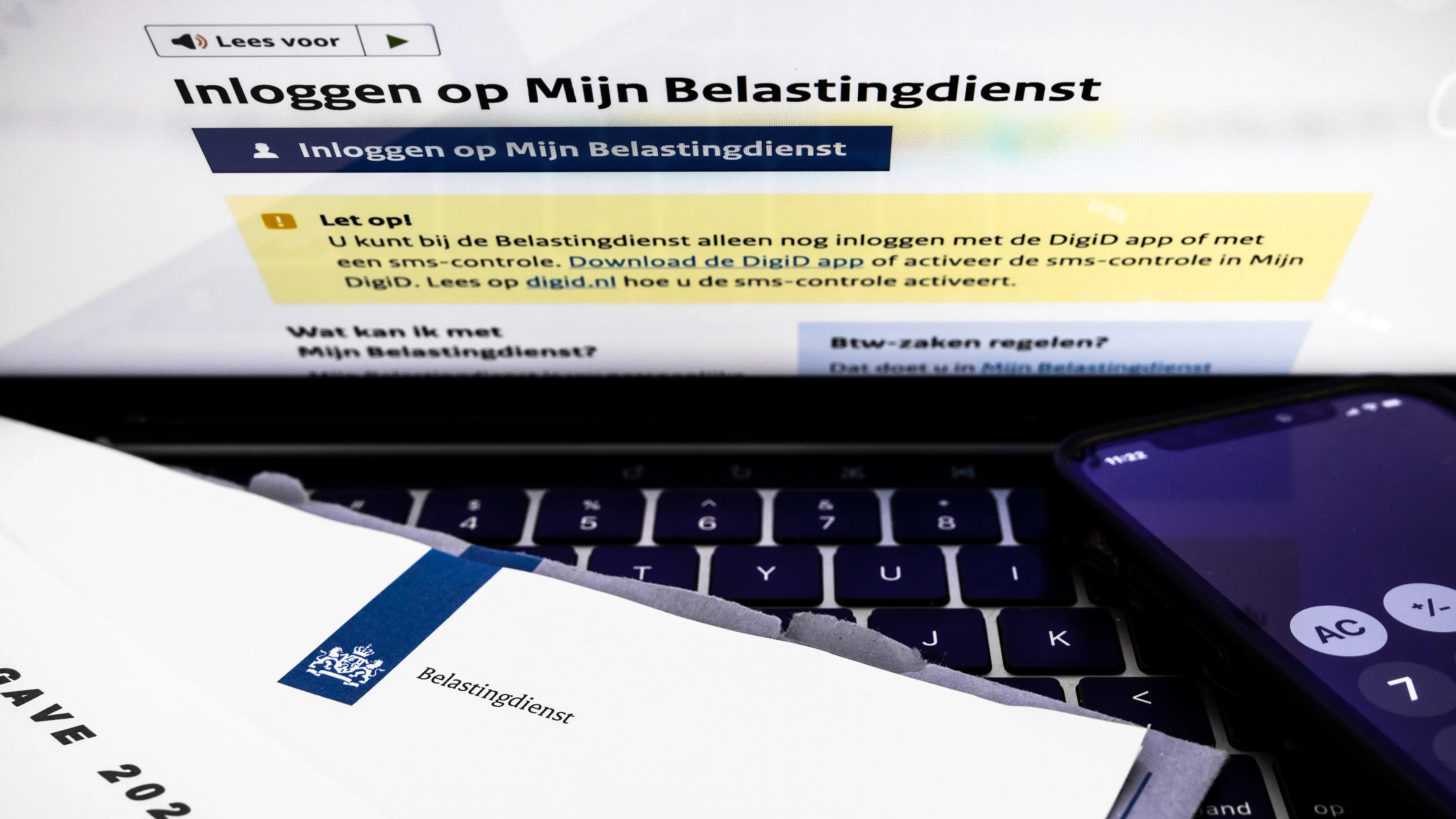 Rijksdiensten zoals DUO en Belastingdienst slecht bereikbaar door staking