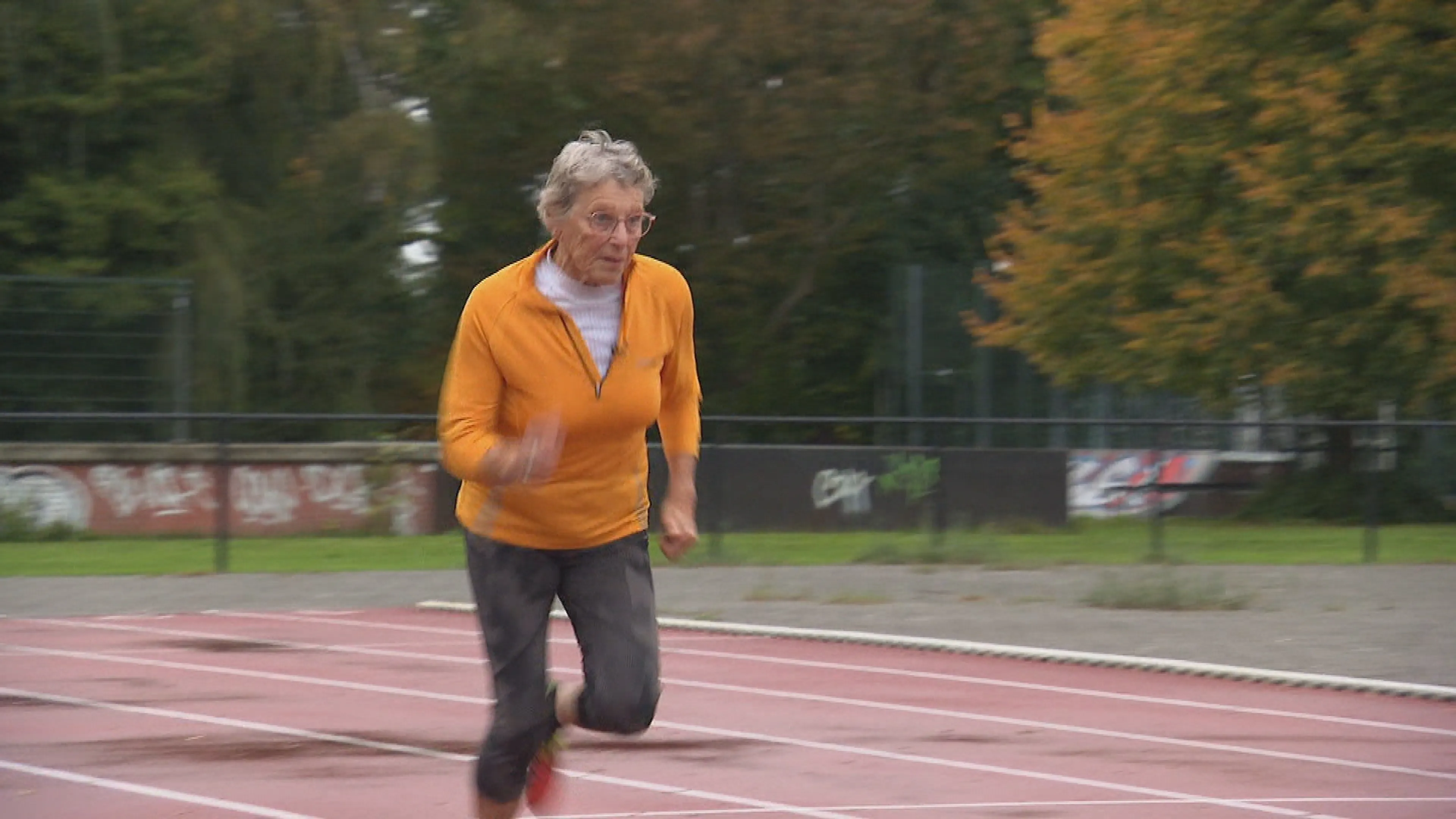 Rietje (87) traint wekelijks om wereldrecord op 100 meter te halen