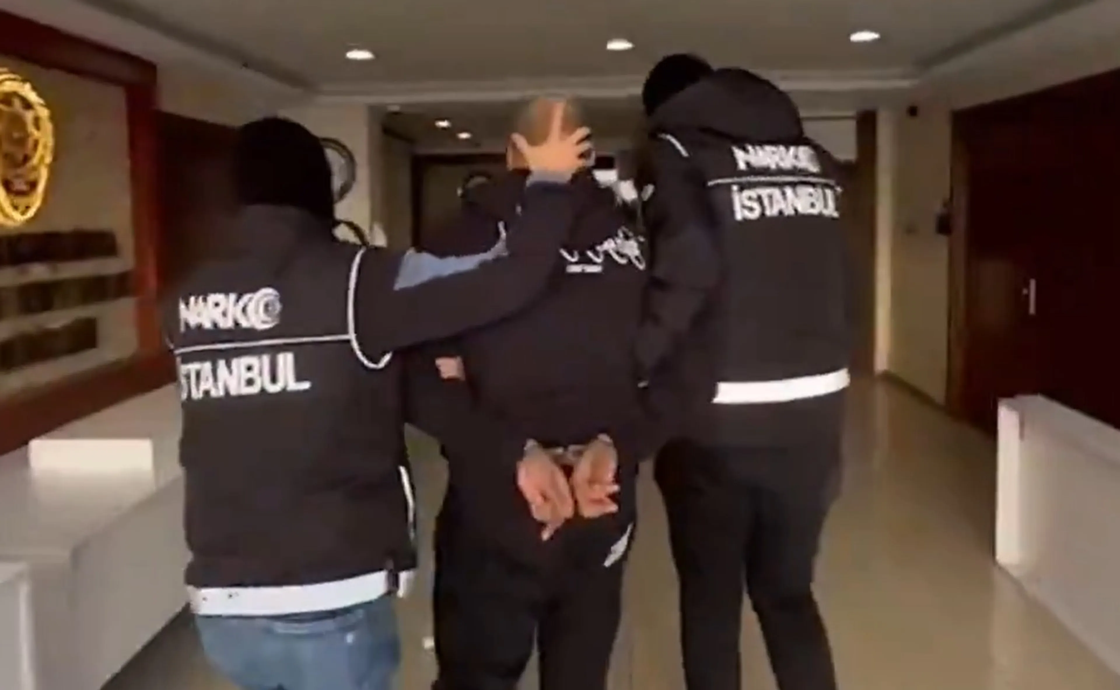 ZIEN: Vermeende drugscrimineel opgepakt in Turkije