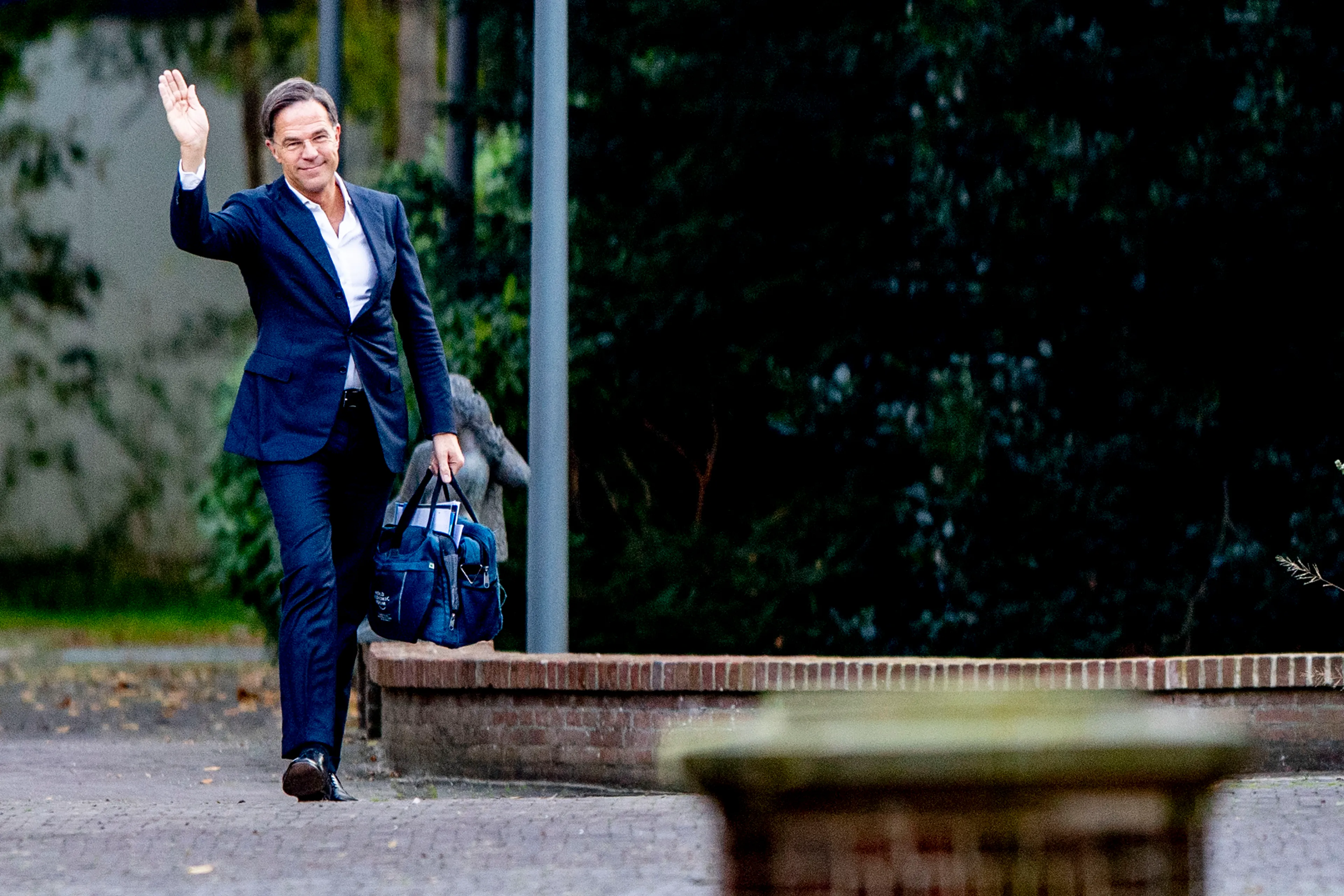 Kabinet bespreekt verdere coronamaatregelen in Catshuis