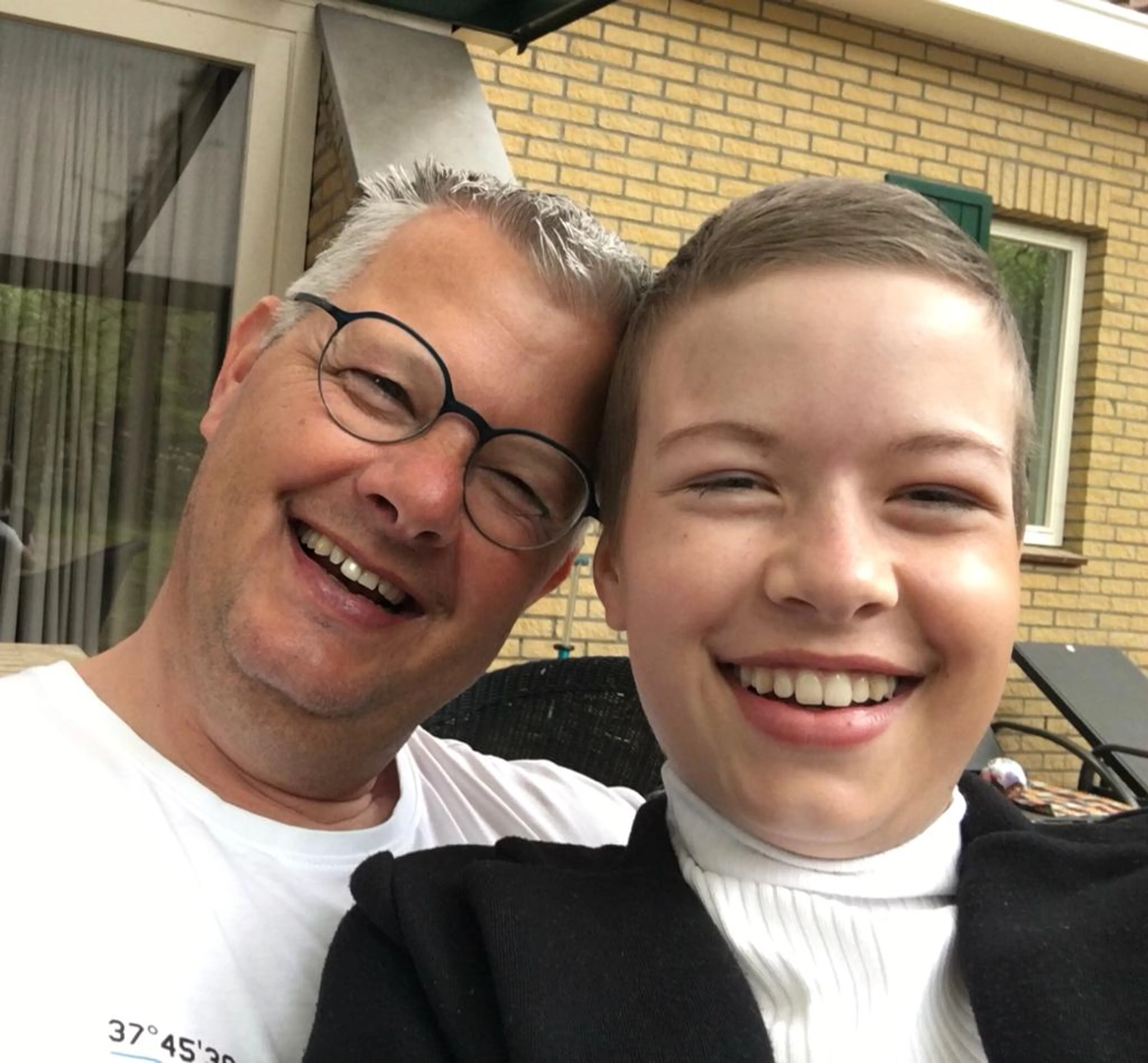Jade (17) zamelt ruim één miljoen euro in voor kankerpatiëntjes 