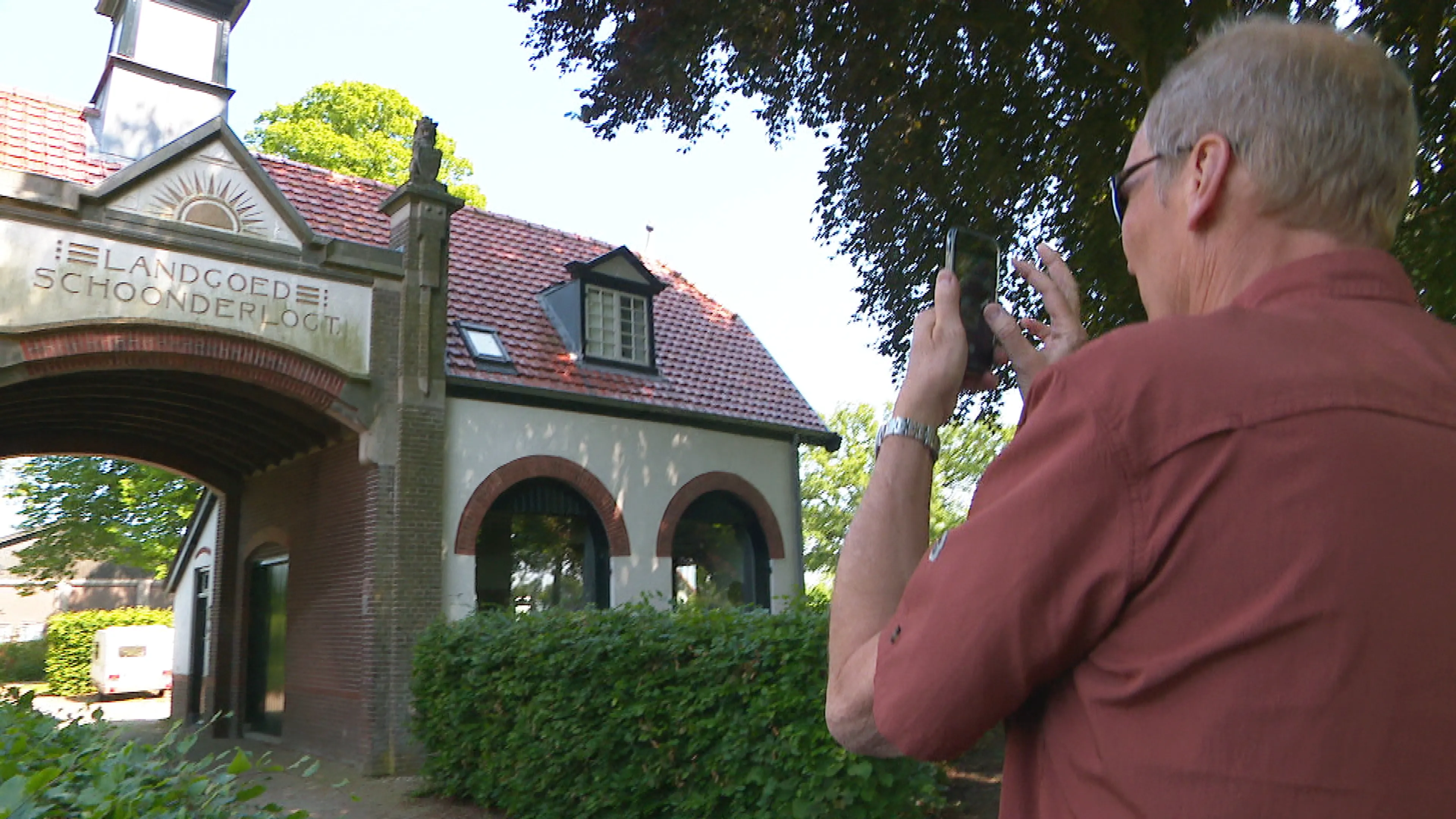 Invasie van Band of Brothers-fans bij landgoed in Elst: 'Hier zijn is emotioneel'