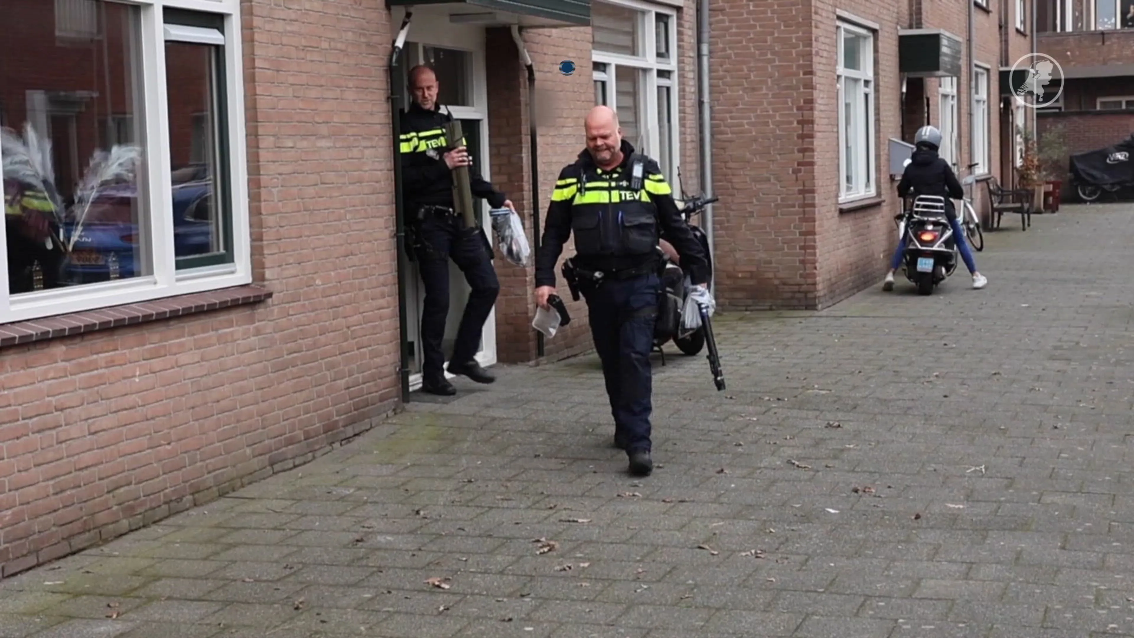Raketwerper gevonden bij politie-invallen Duindorp en Monster