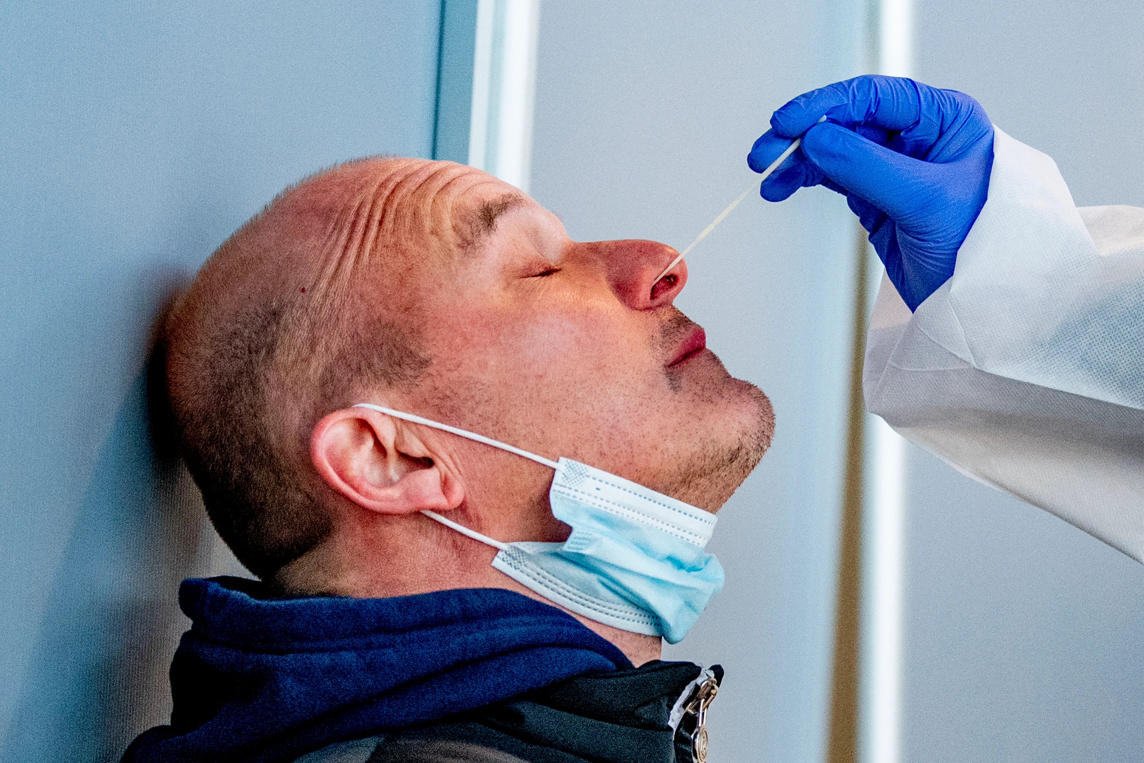 Nieuw coronarecord: 20.829 nieuwe positieve tests, 400 patiënten op ic's