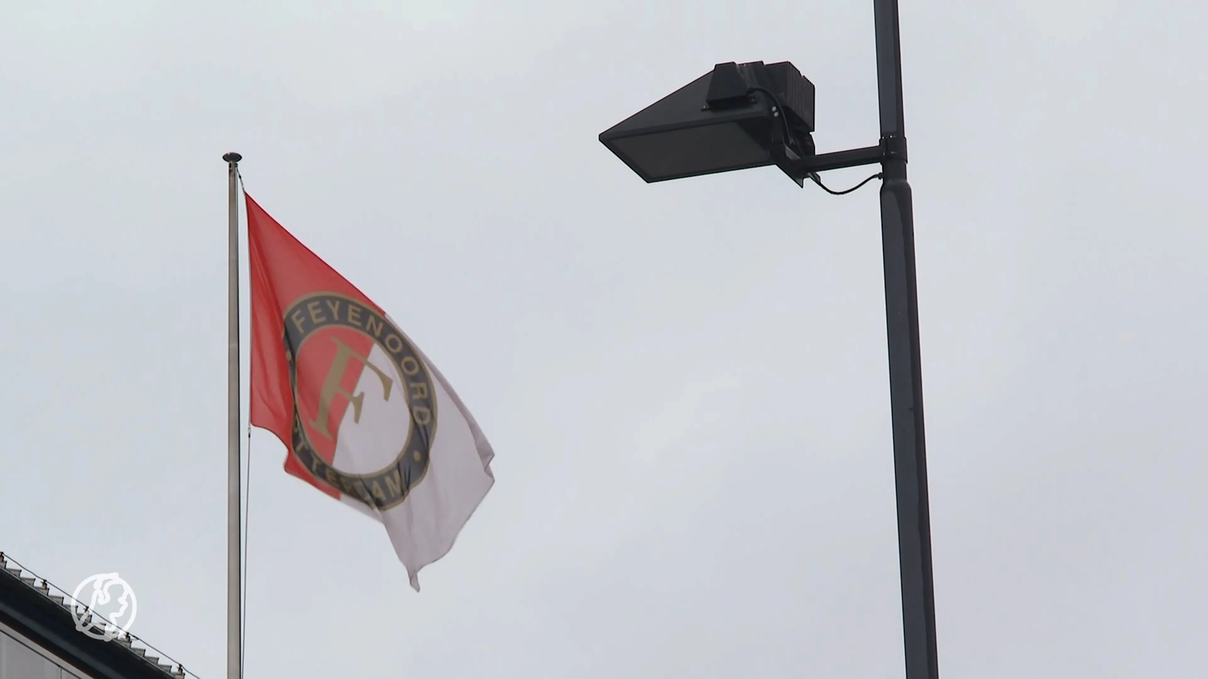 Feyenoordsupporters trots na gelijkspel tegen Manchester City